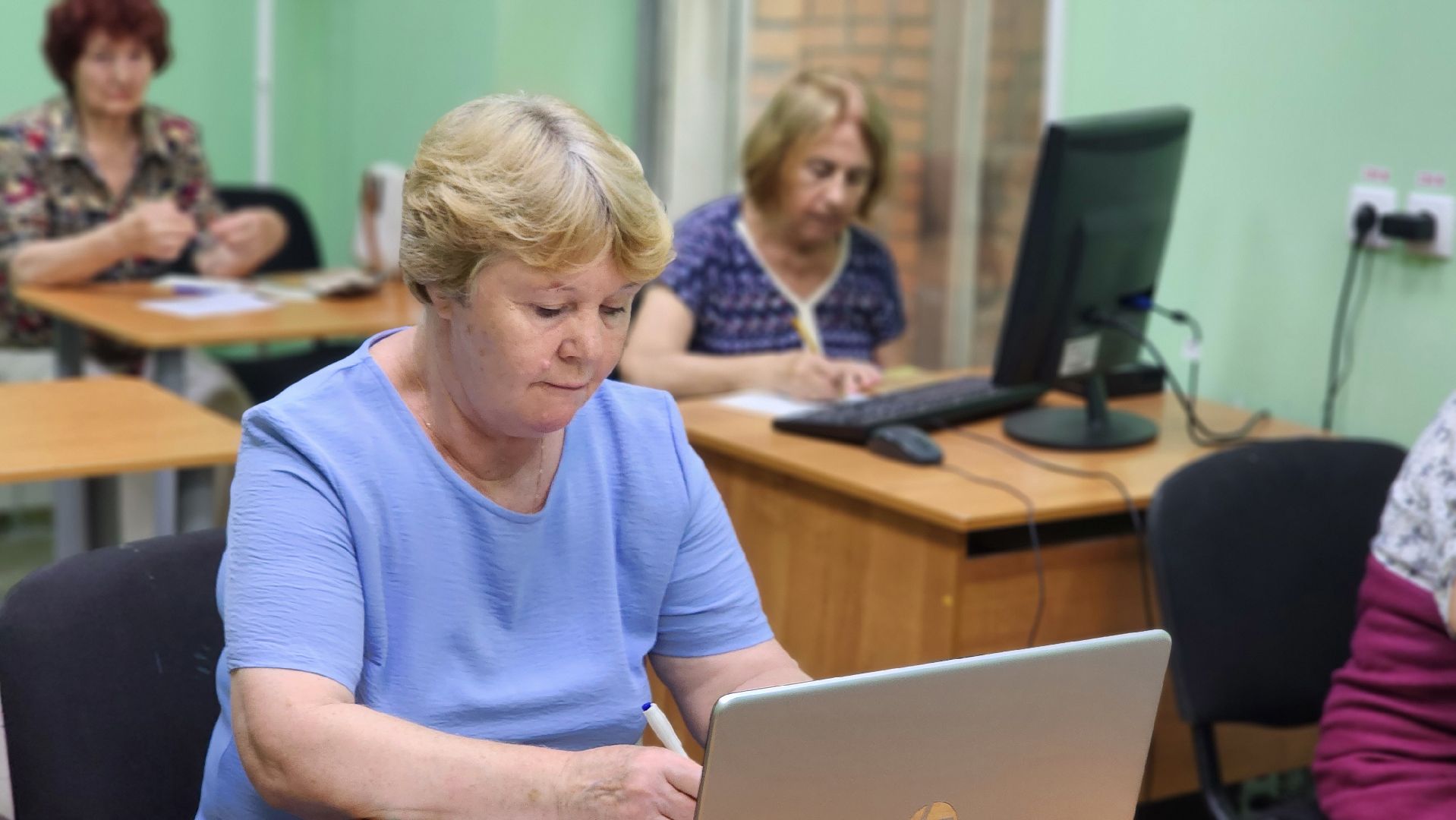 активное долголетие, библиотека, Протвино, твой друг-смартфон, компьютерная грамотность