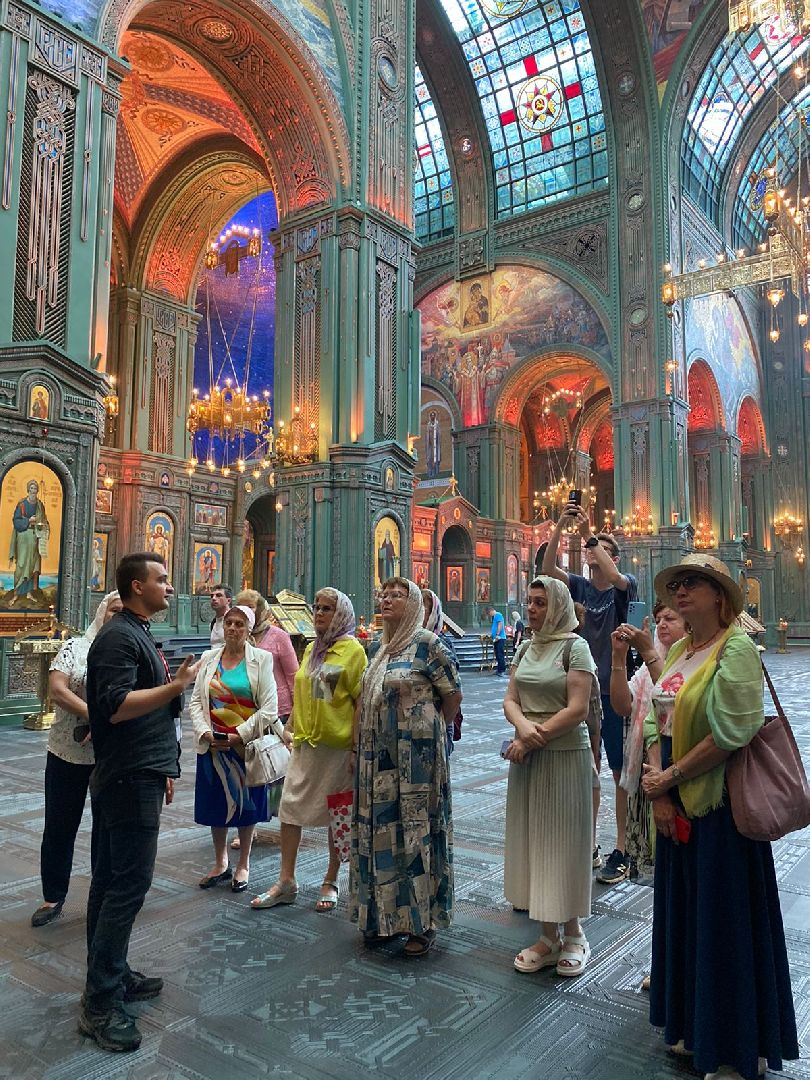 доброе дело, парк, памятник, пенсионеры,