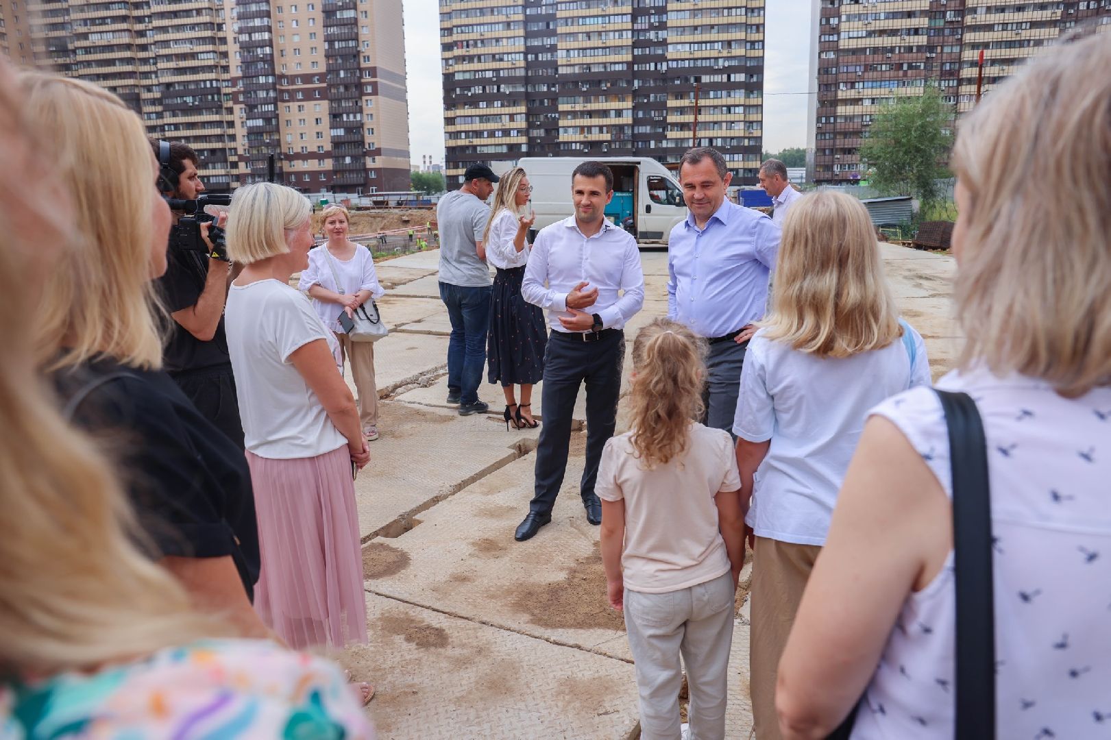 Реутов, образование, школа, строительство