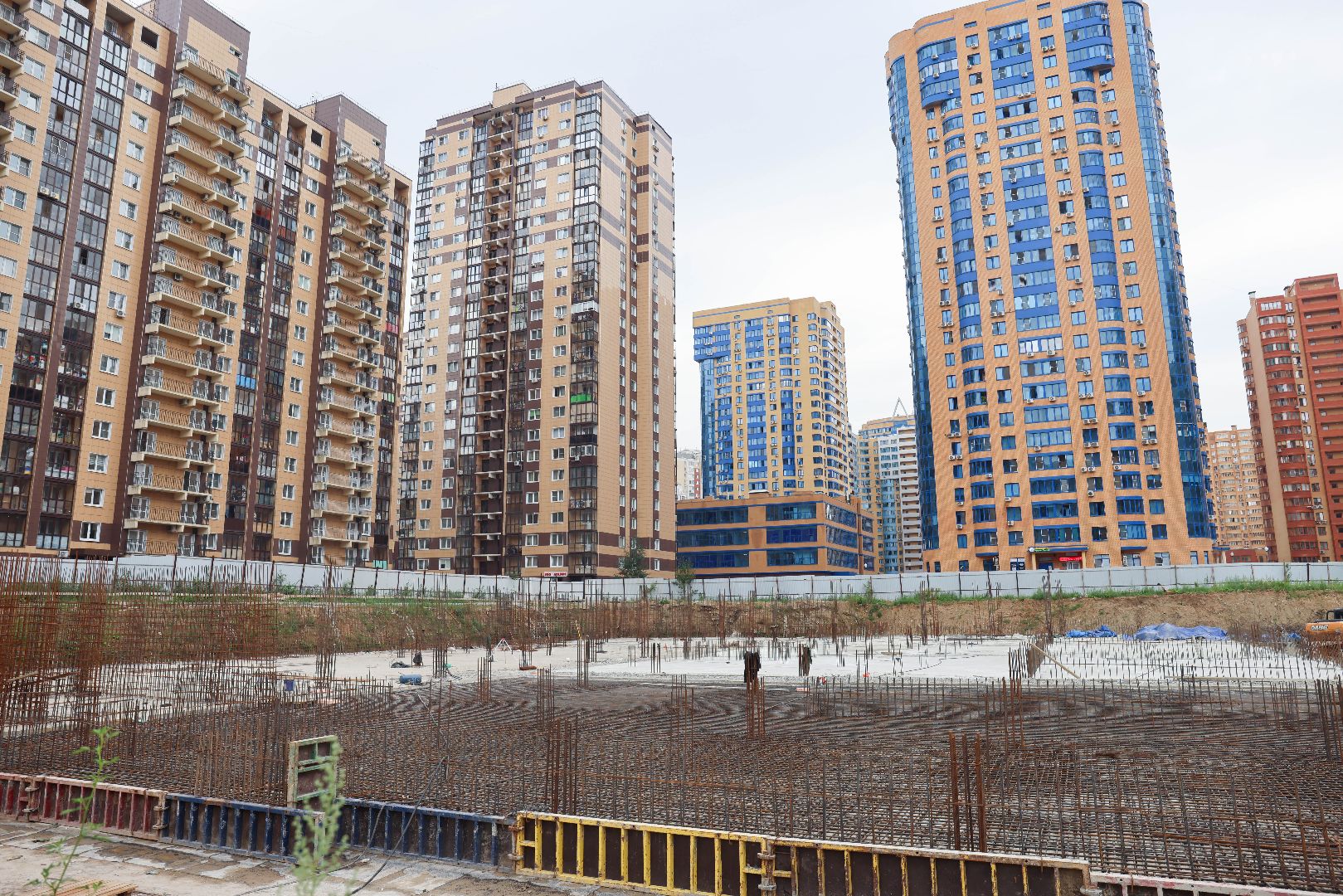 Реутов, образование, школа, строительство