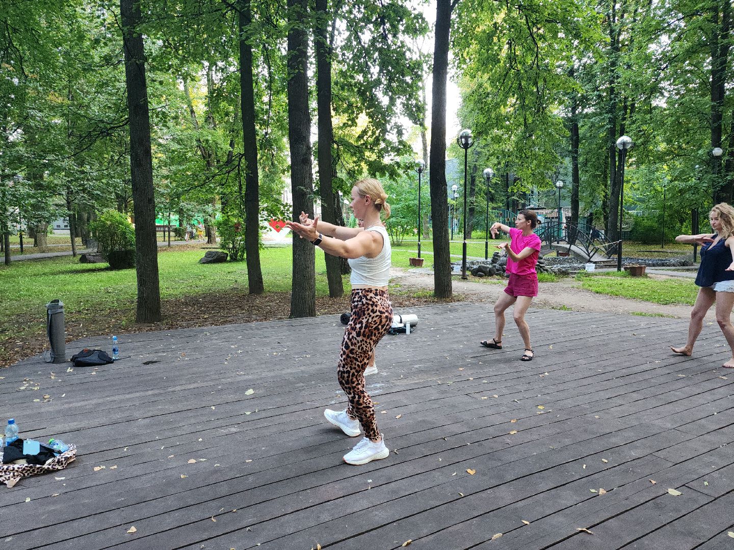 практики; йога; парк; активность