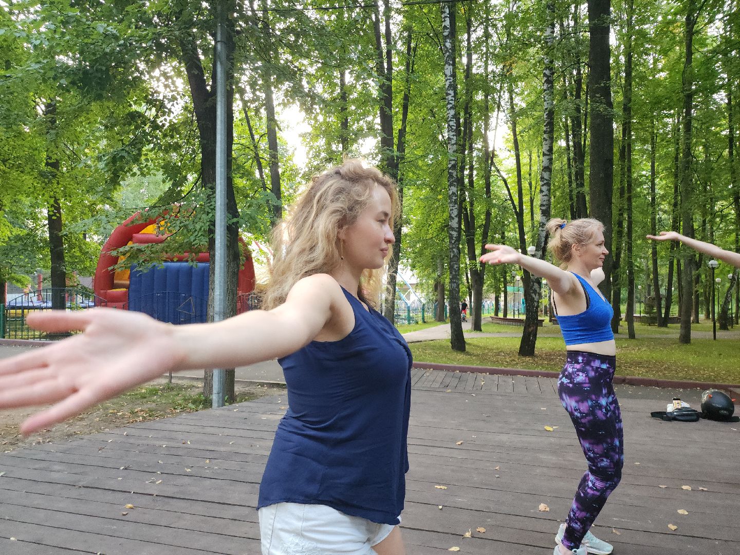 практики; йога; парк; активность