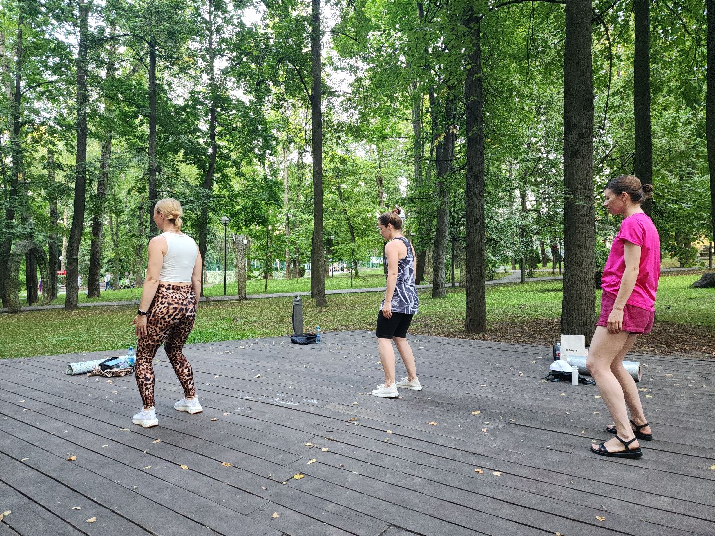 практики; йога; парк; активность