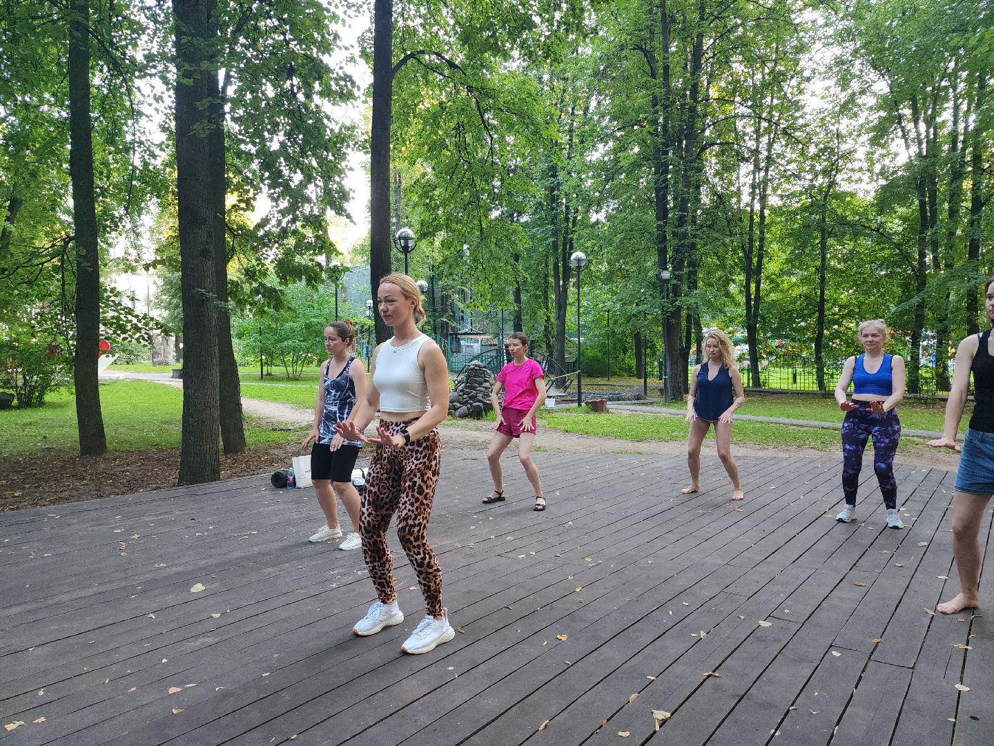 практики; йога; парк; активность