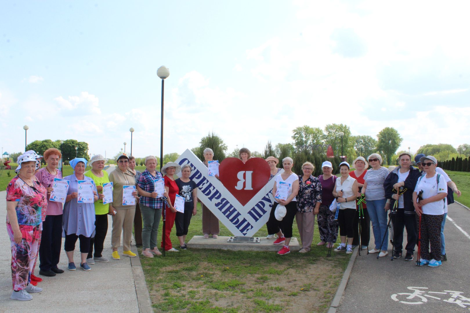 Серебряные Пруды, шпагат в 70 лет
