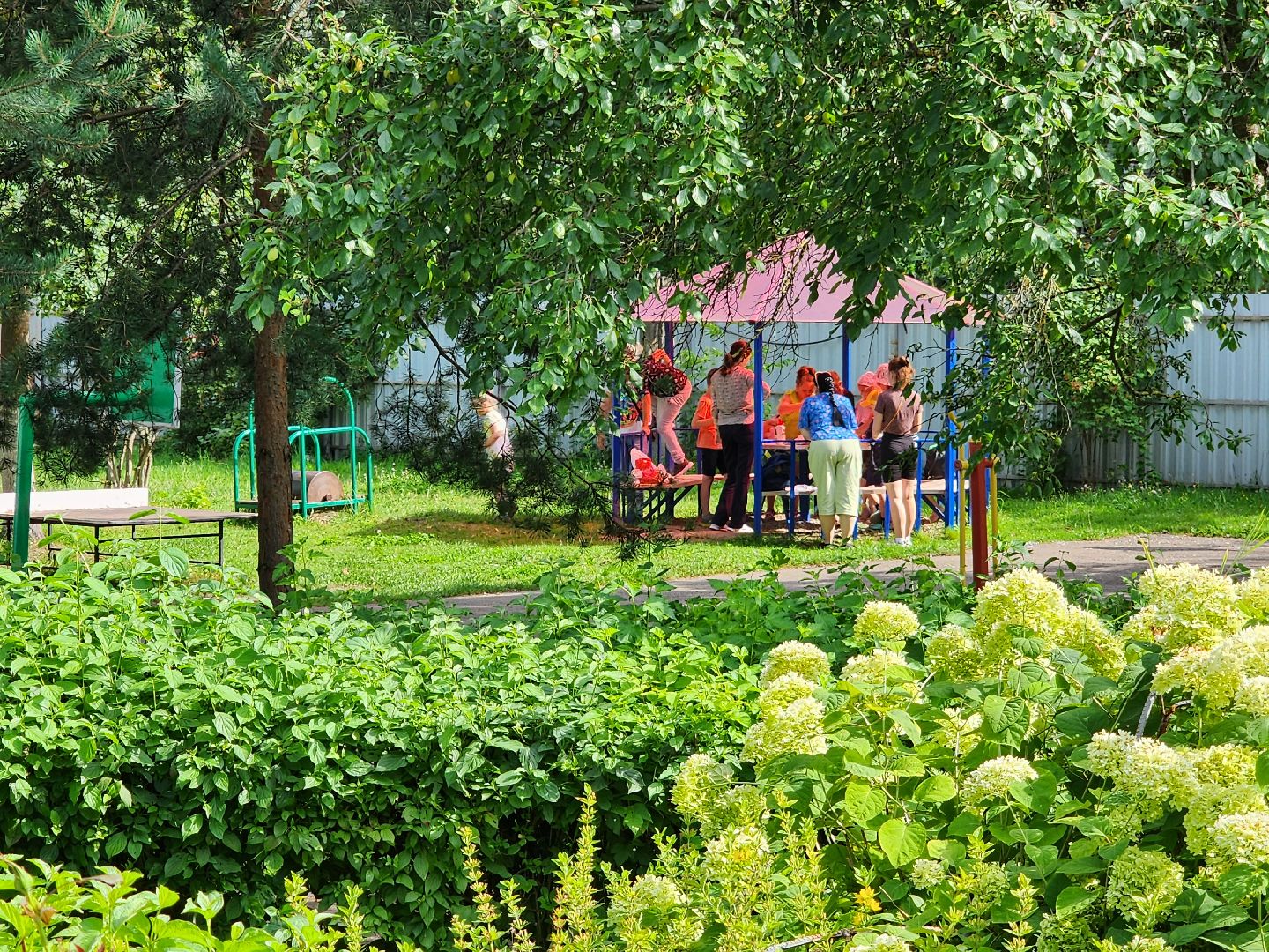 дети, центр серпуховский, дети с овз, добрые крышечки, батарейки, макулатура, серпухов,