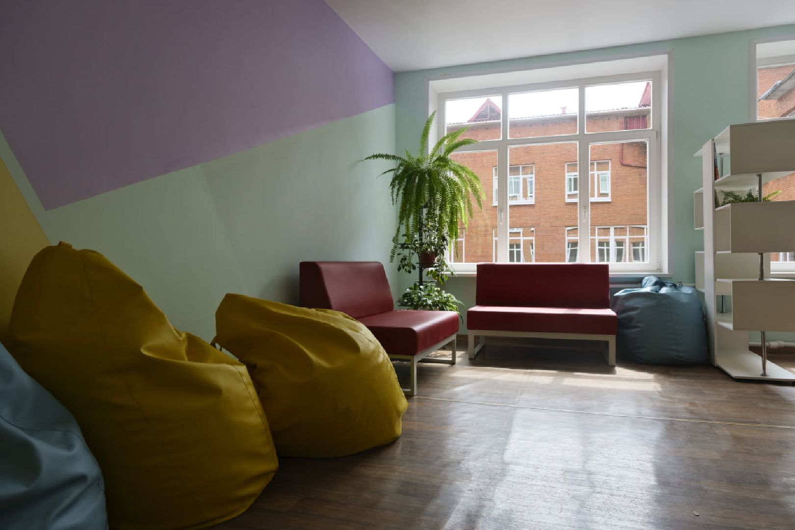 Пущино, образование