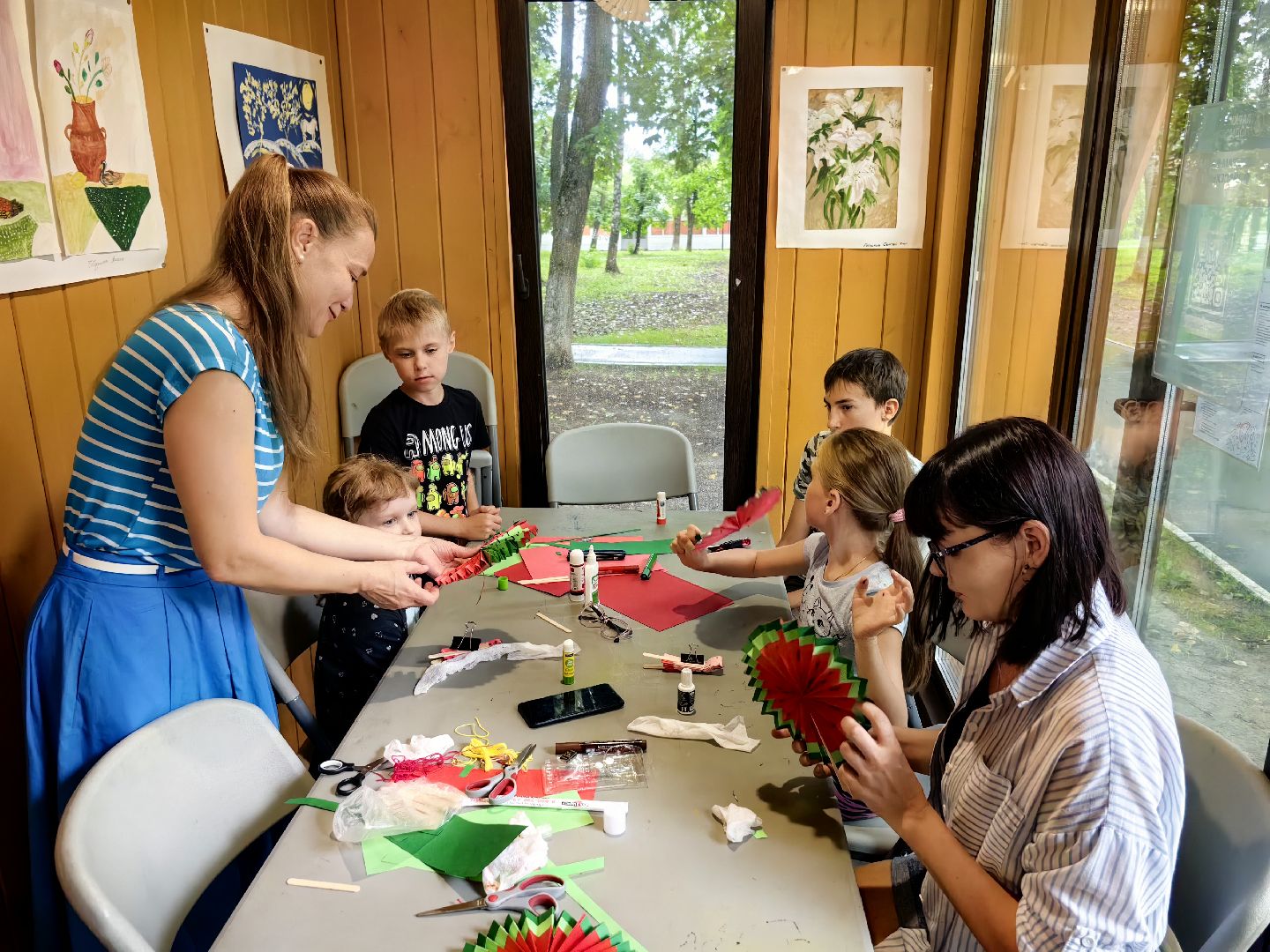 Мастер-класс, веер, парк, гости, бумага, ножницы