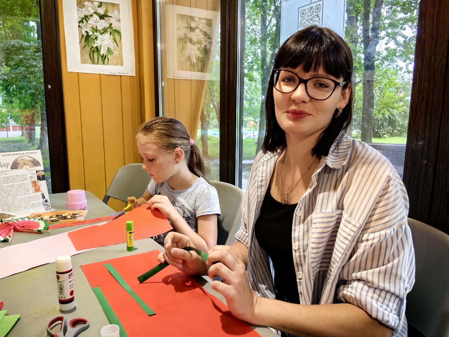 Мастер-класс, веер, парк, гости, бумага, ножницы