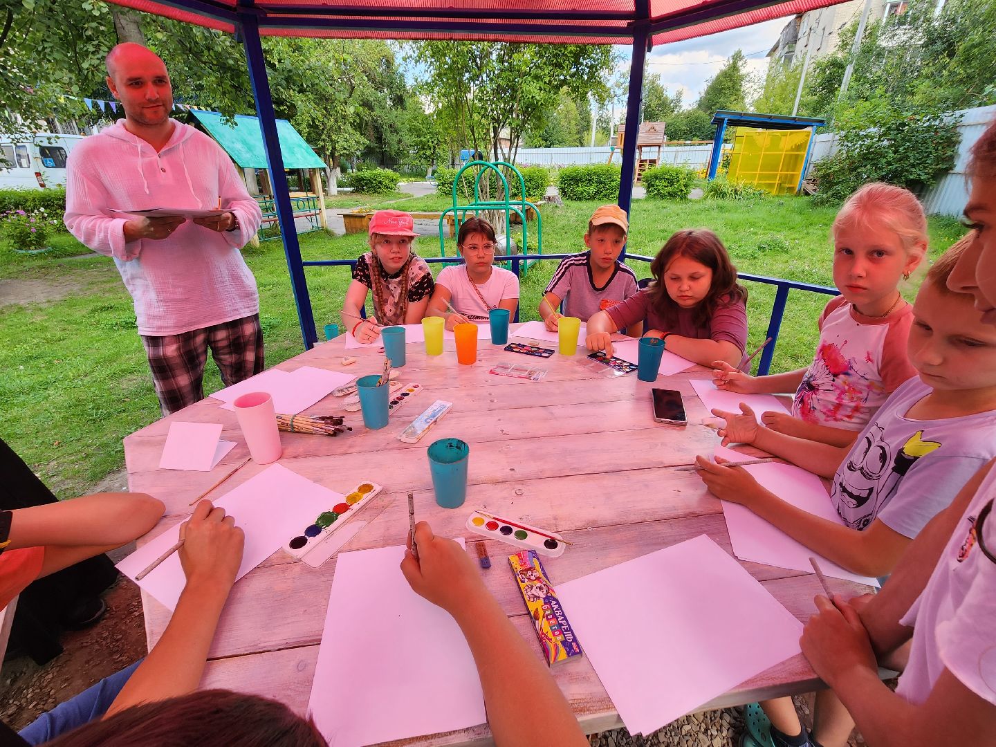 центр серпуховский, дети с ОВЗ, серпухов, владычный монастырь, павлины, рисование,