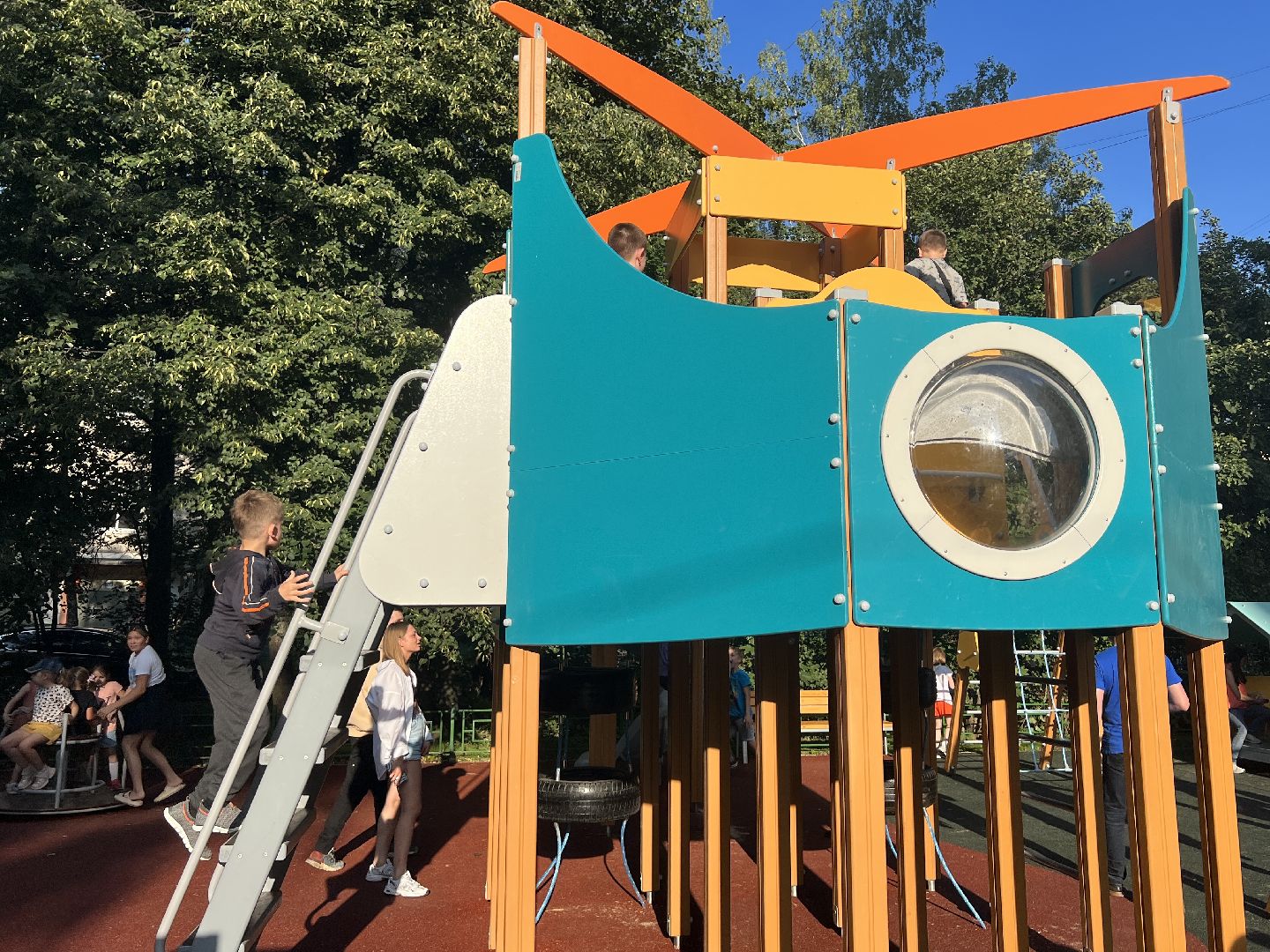 Химки, детская площадка, дети