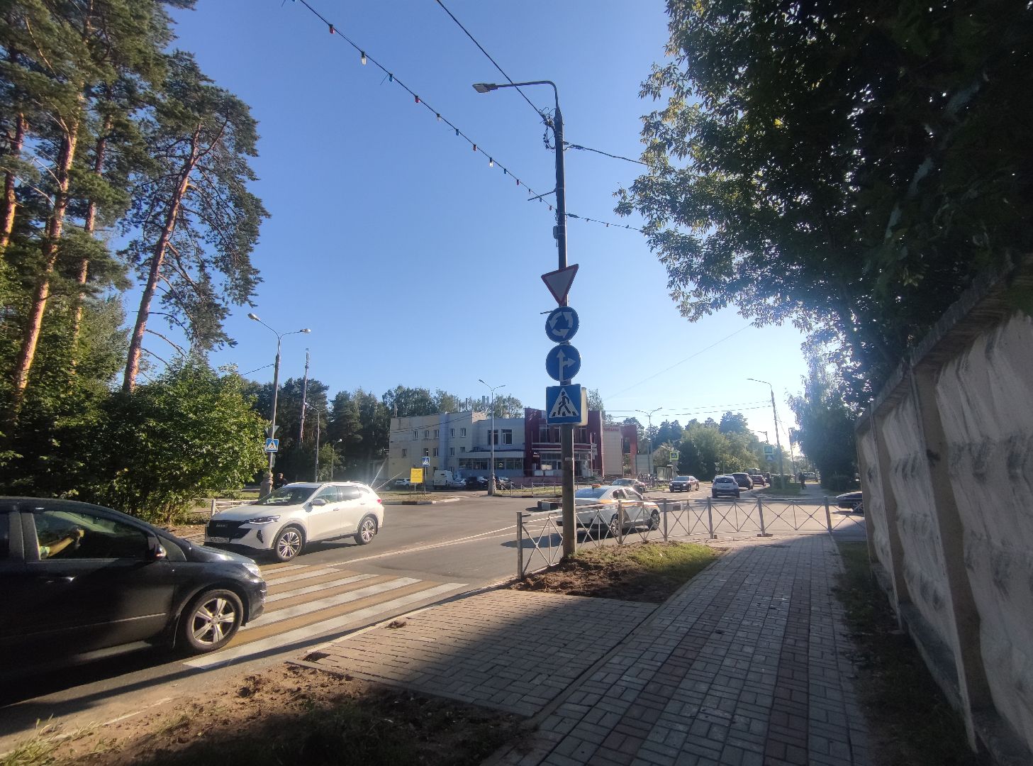 Круговое движение, благоустройство дорог, Дубна