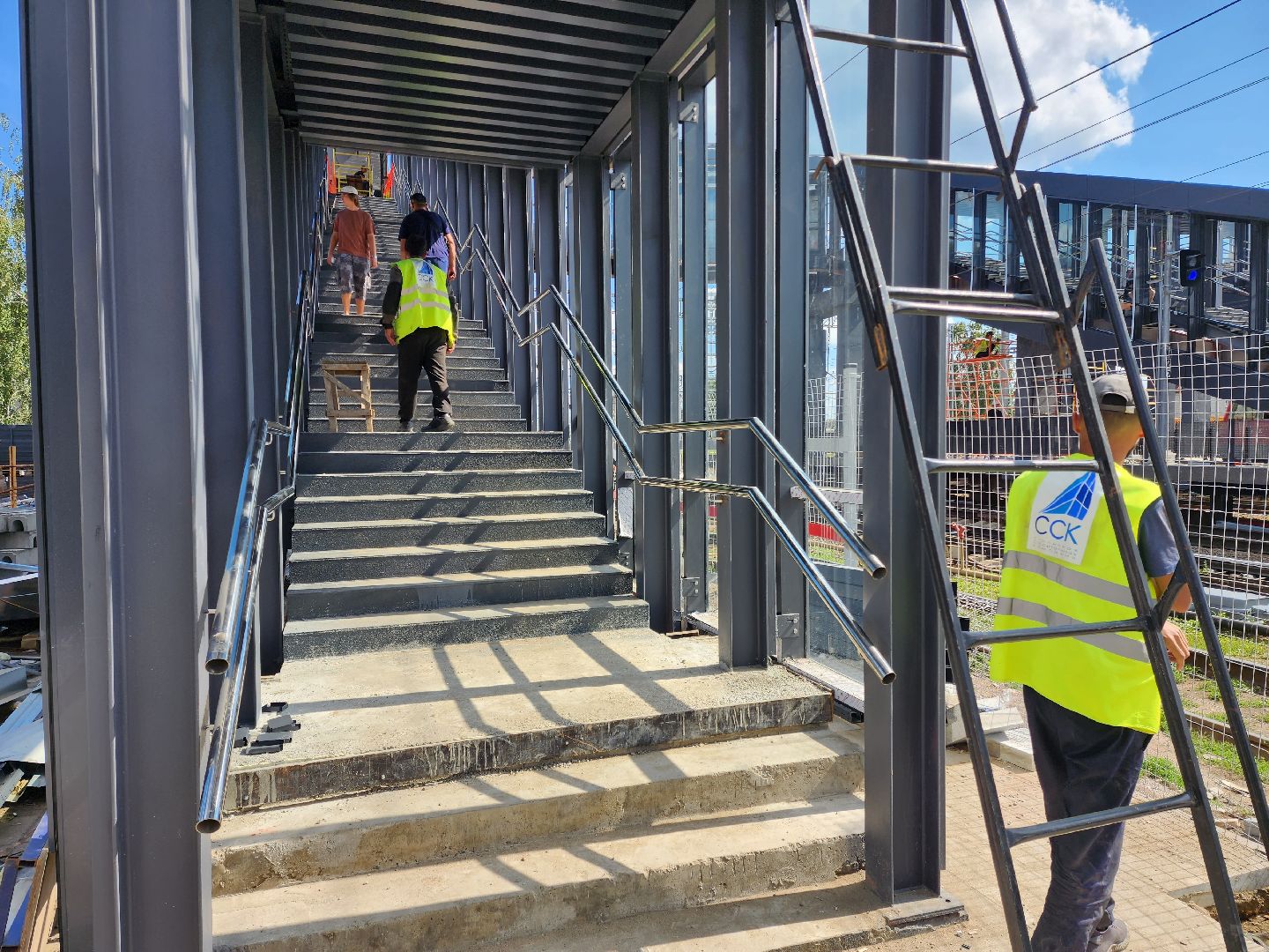 Раменское, транспорт, у железнодорожной платформы Ипподром открыли новый надземный переход