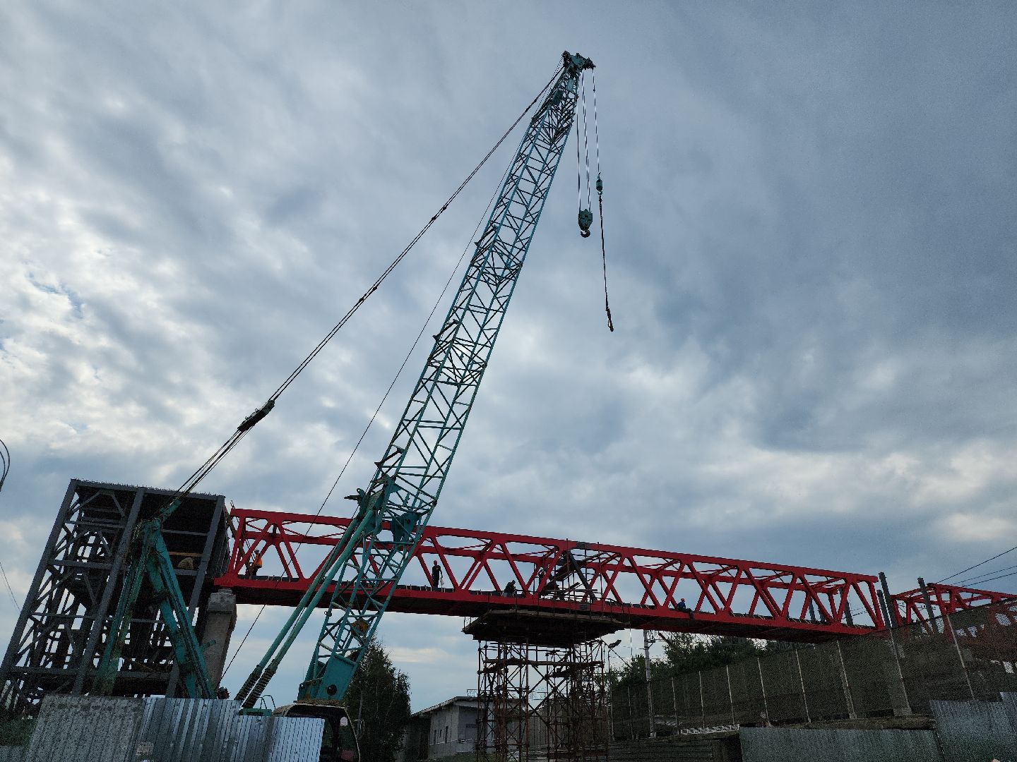 строительство; архитектура; железная дорога; видное