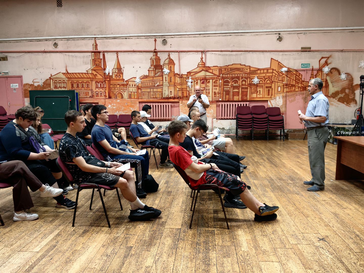 Депутат, выборы, встреча, бюджет