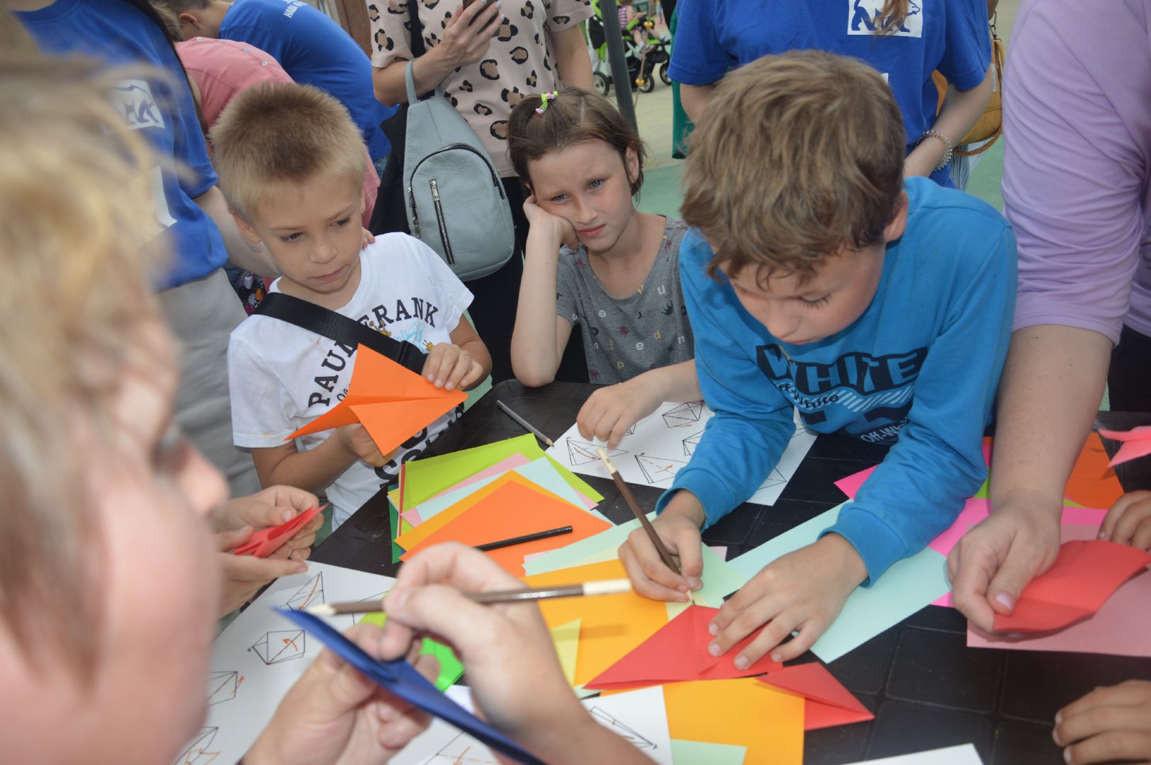 Шатура, Единая Россия, Молодая Гвардия, волонтёры, ростовые куклы, оригами, игры