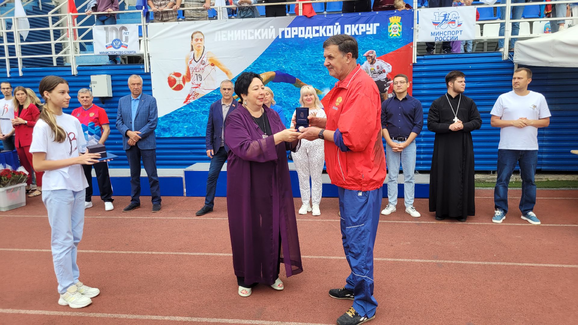 спорт; видное; награждение; достижения