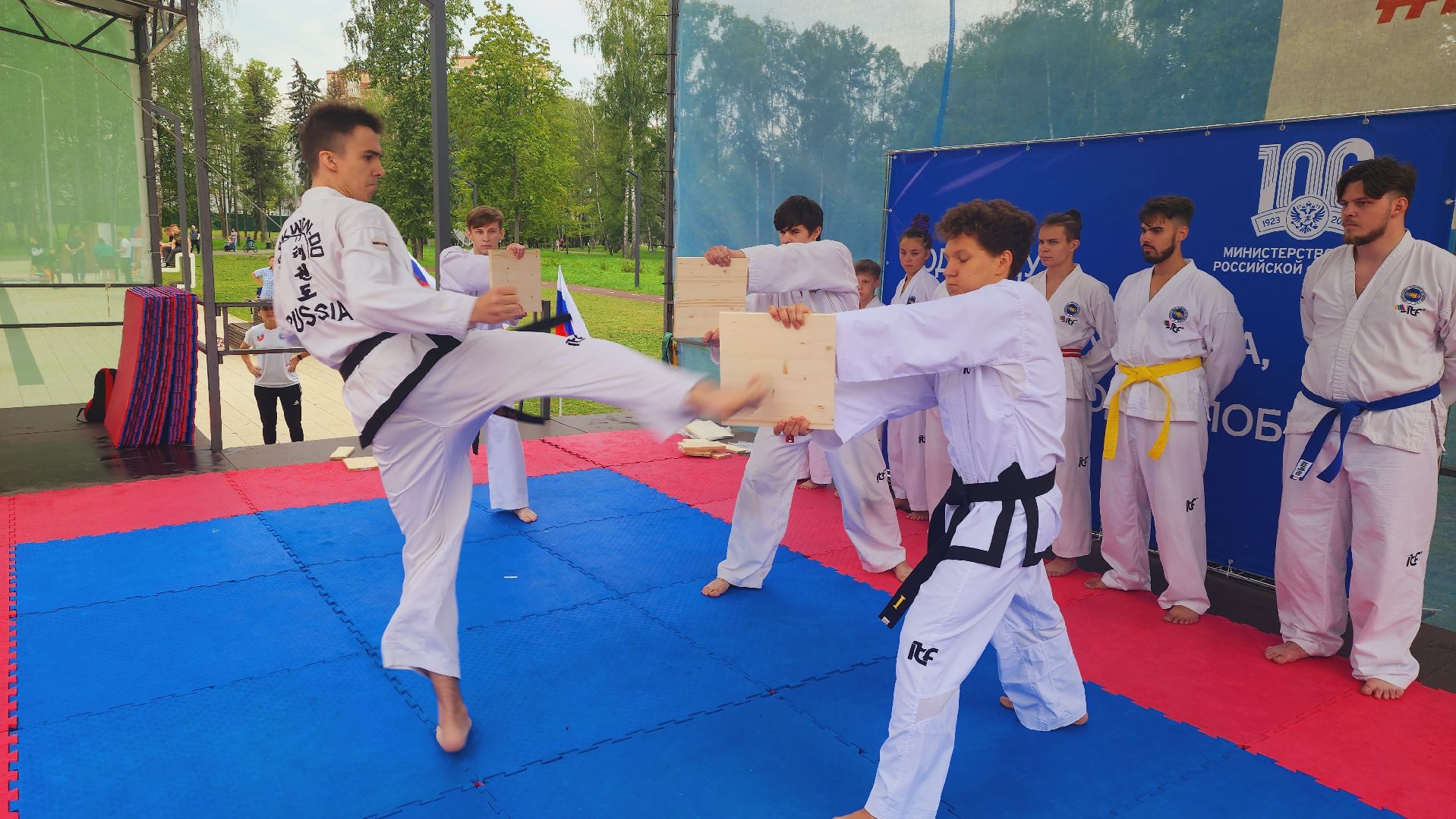 Подмосковье, Ивантеевка, День физкультурника