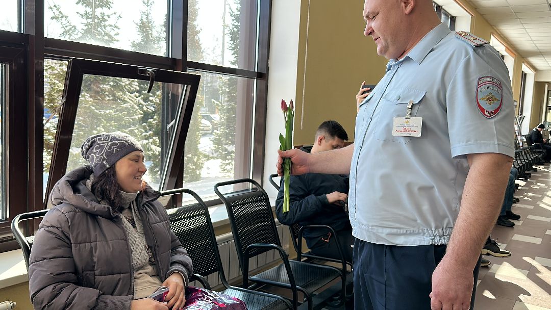 Одинцово, Госавтоинспекция, 8 марта, Автоледи, флешмоб