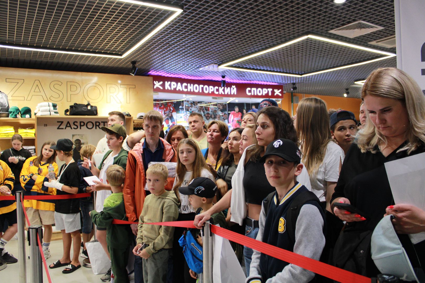 хоккей, спорт подмосковья, красеогорск, академия Петрова, Овечкин, развитие,