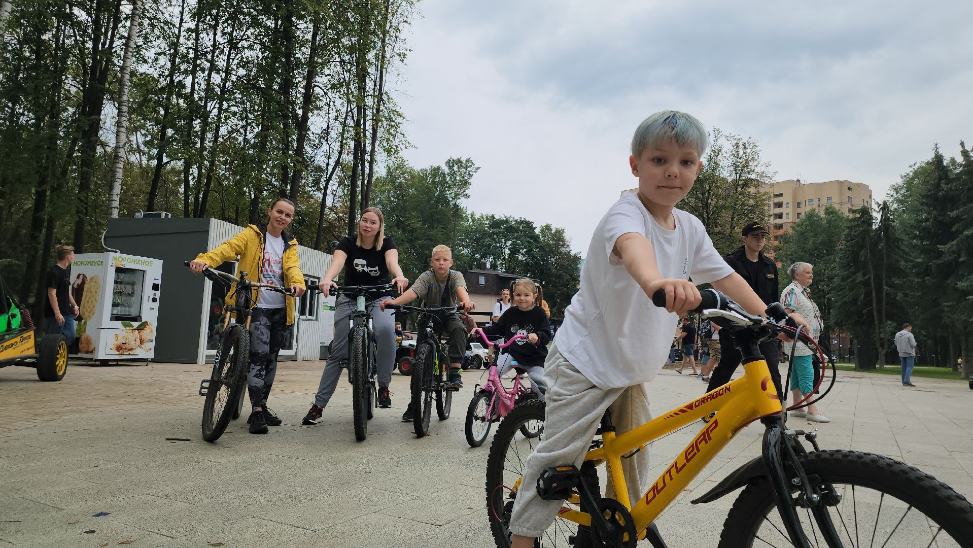Пушкино, день физкультурника, парки Подмосковья, спорт