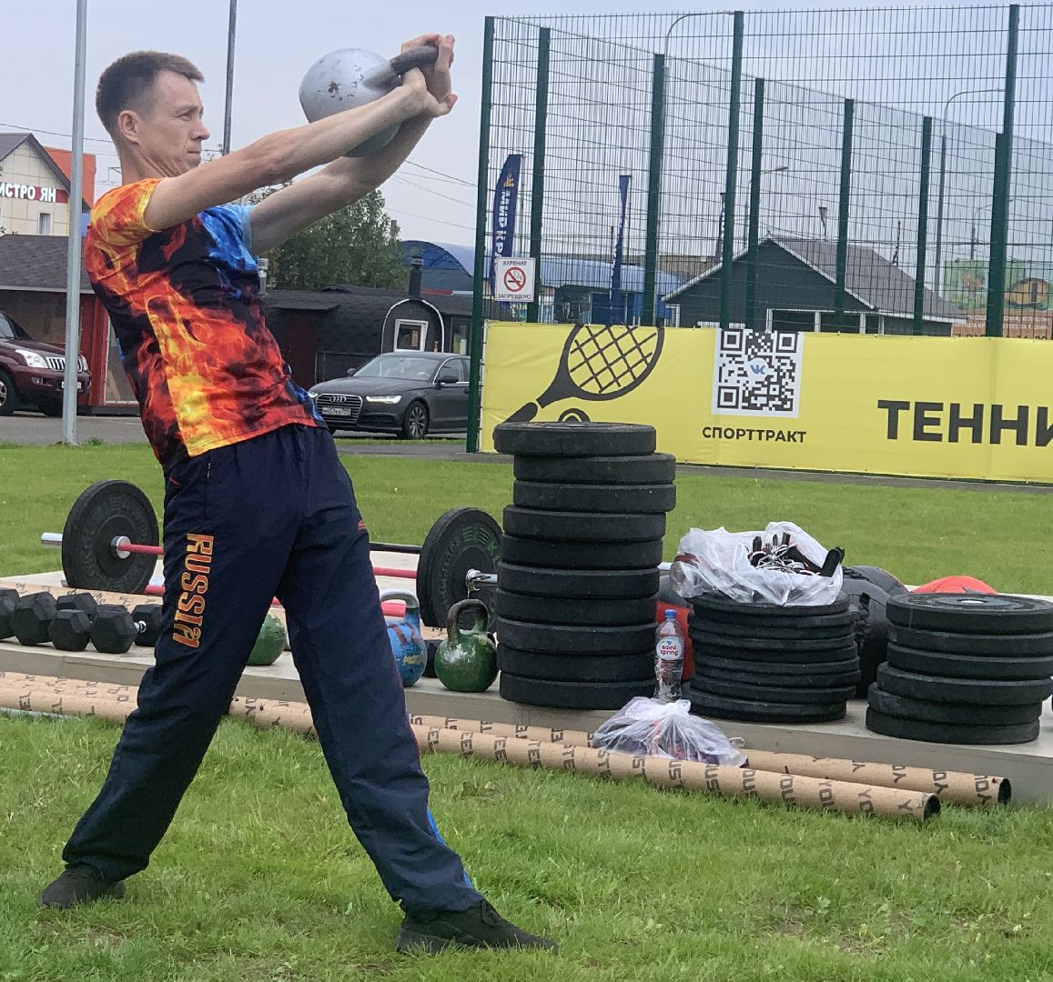 Балашиха, Подмосковье, спорт, гиревой спорт, жонглирование гирями, День физкультурника
