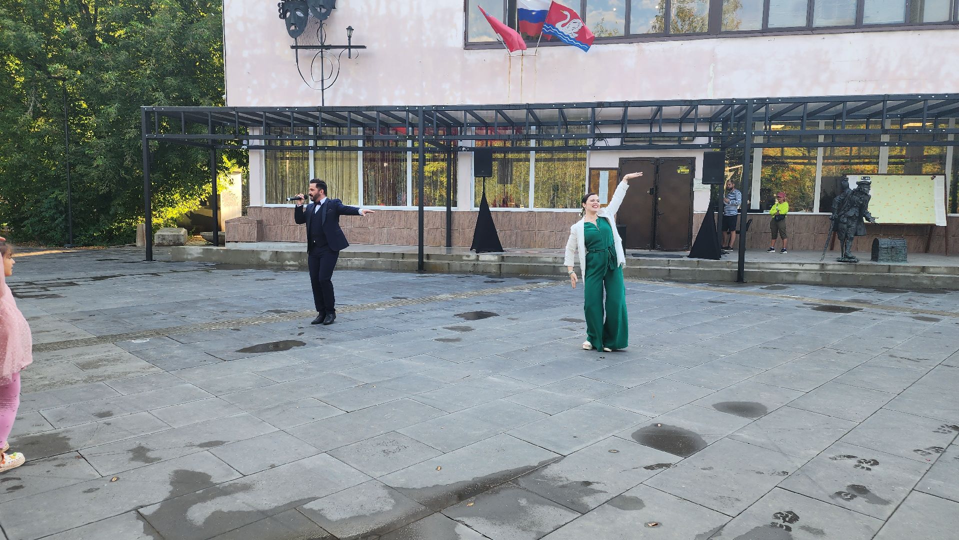 Долгопрудный, театр «Город», День физкультурника, зарядка