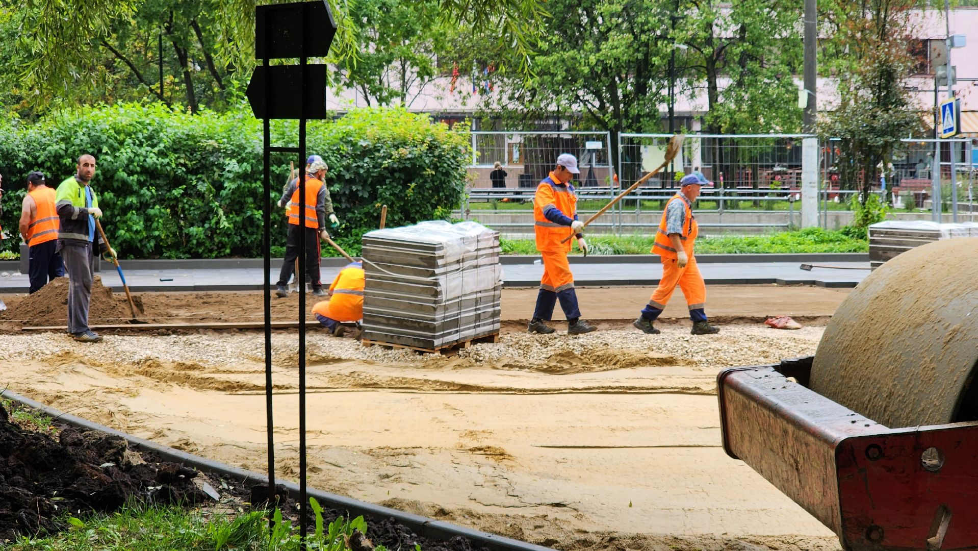 Долгопрудный, благоустройство, парки, плитка, Центральный парк, матрос Железняк