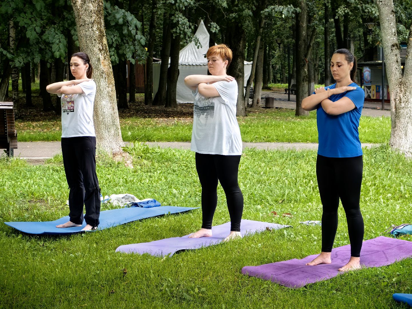 Йога, занятия, парк, площадка