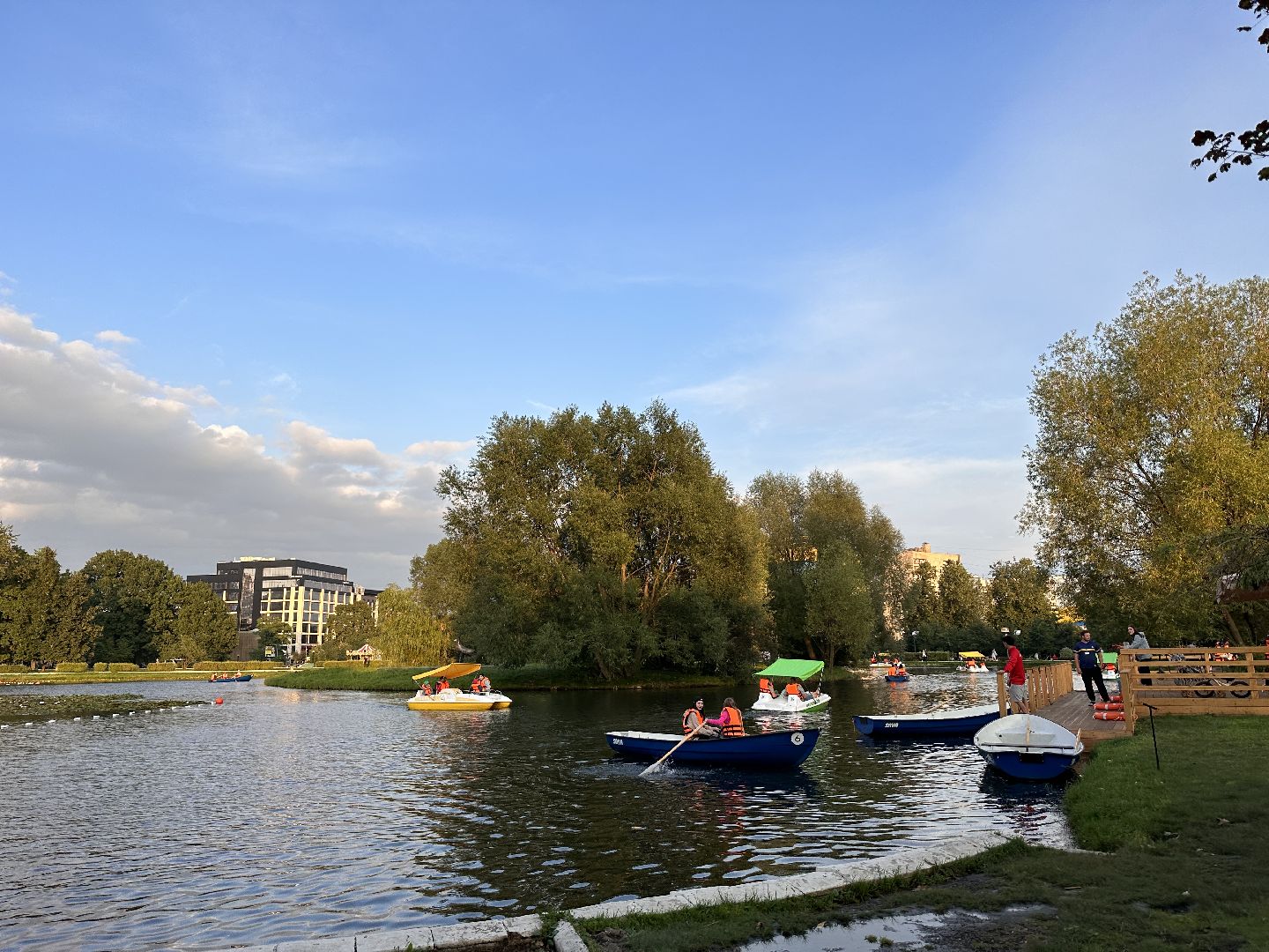 Одинцово, День молодёжи, Ананасовая луна