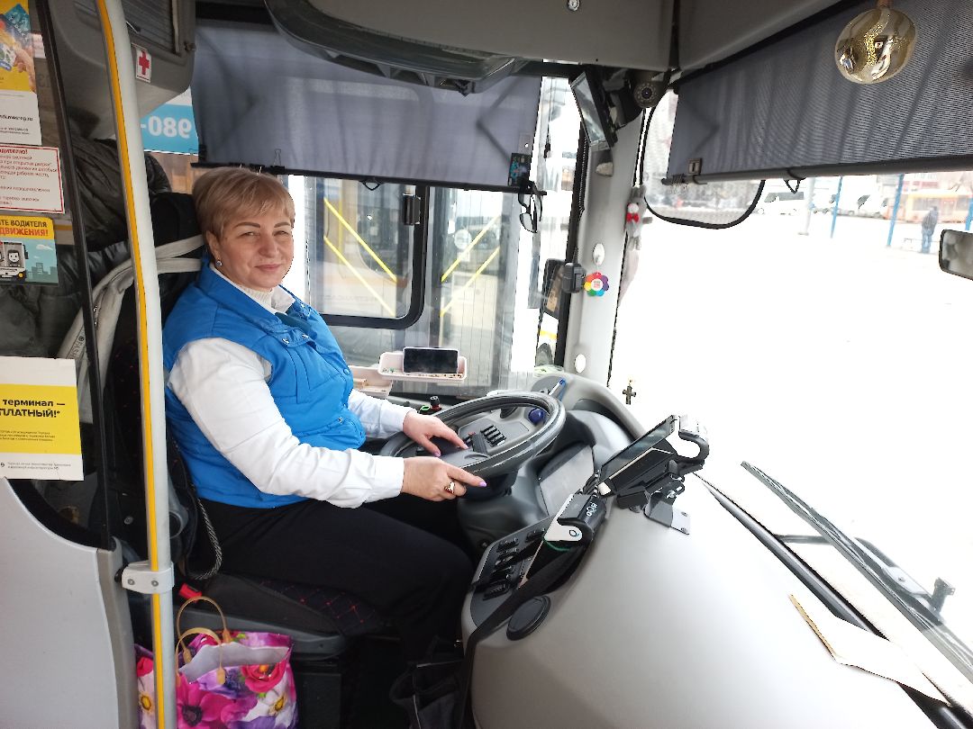 женщина-водитель, водитель автобуса, Раменское, транспорт, профессия