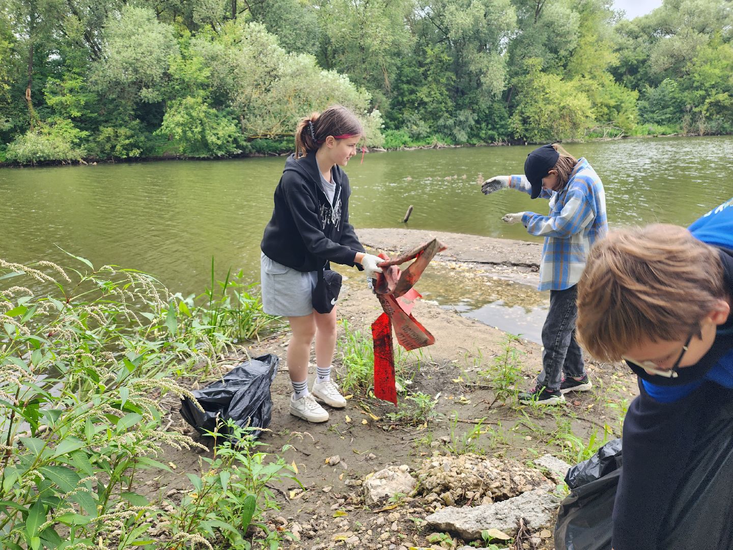 Принарский парк, серпухов, субботник, молодежь, акция, экология, экоактивист,