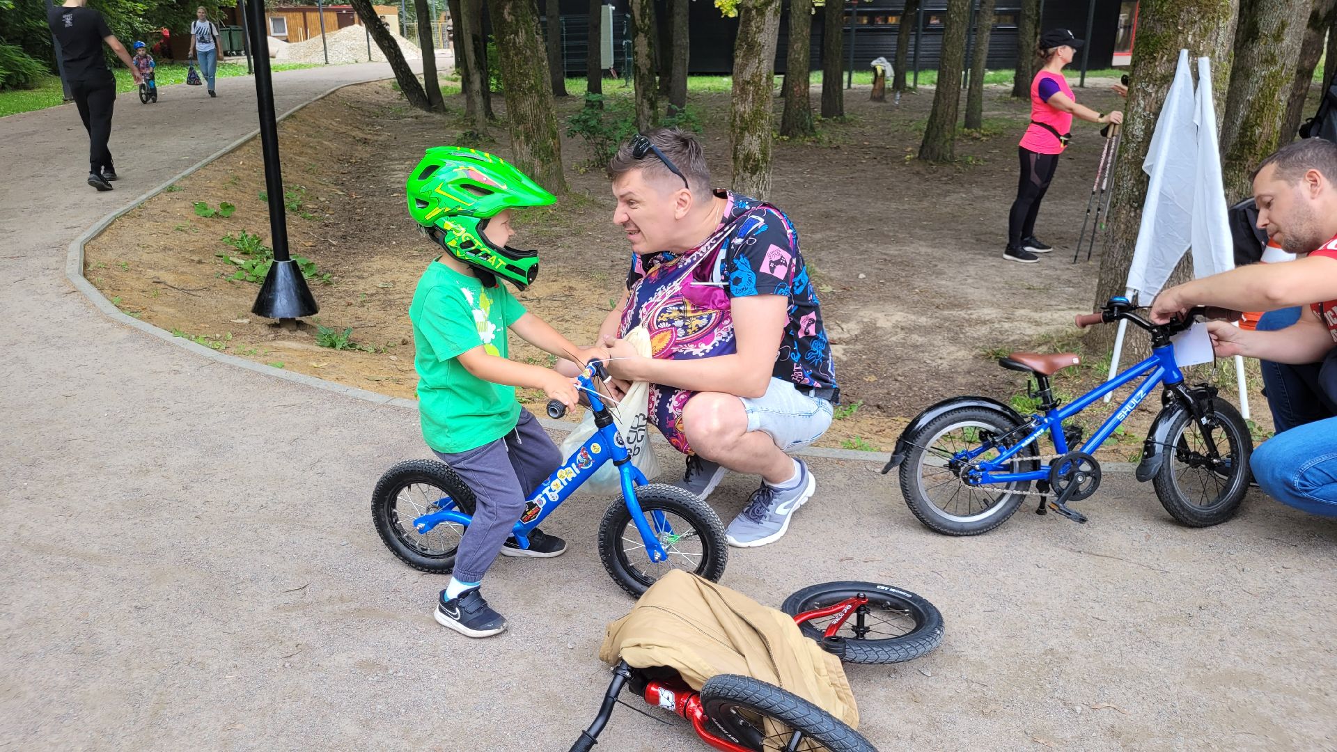 спорт; физкультура; апаринки; видное