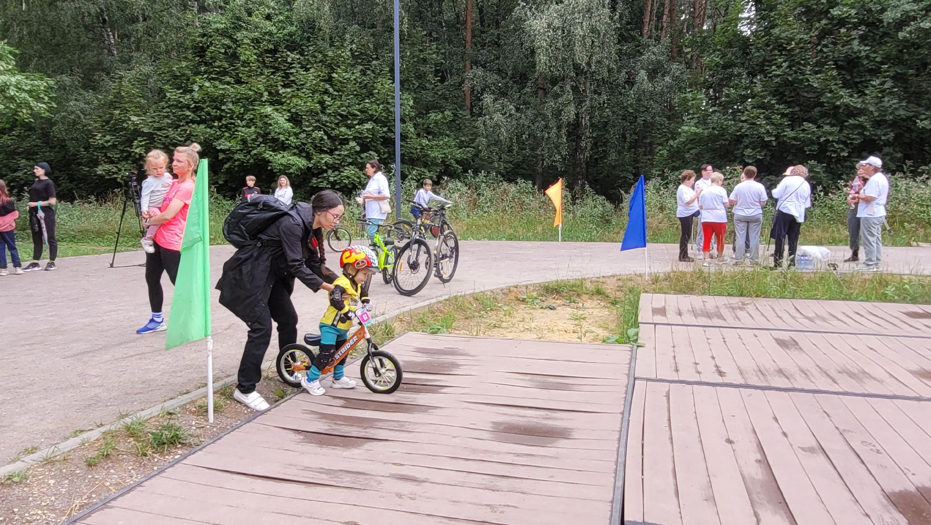 спорт; физкультура; апаринки; видное