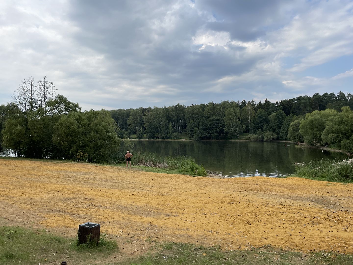 Благоустройство, озеро, песок, пляж