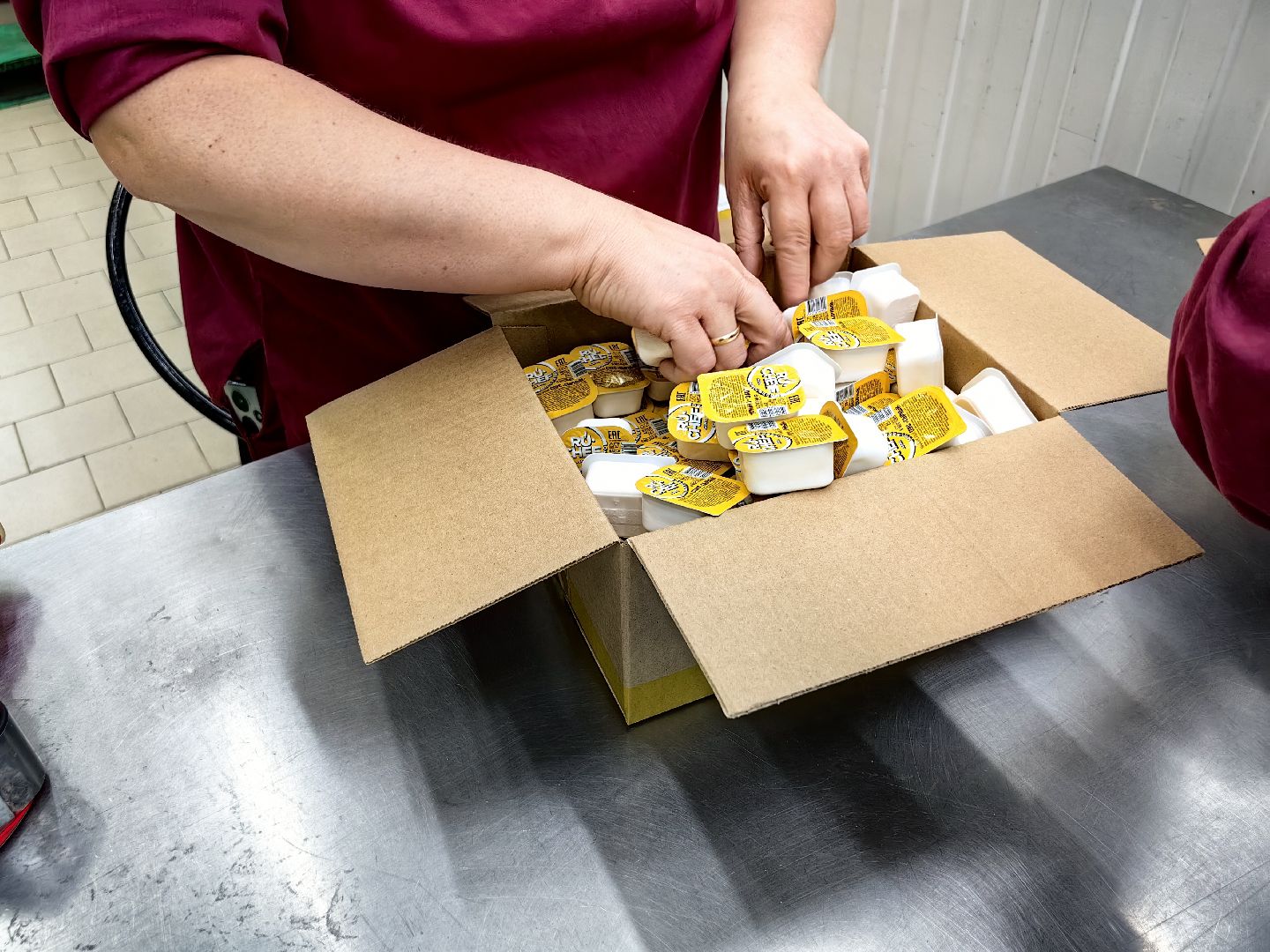 Производство, расширение, площади, выработка, специи, смеси