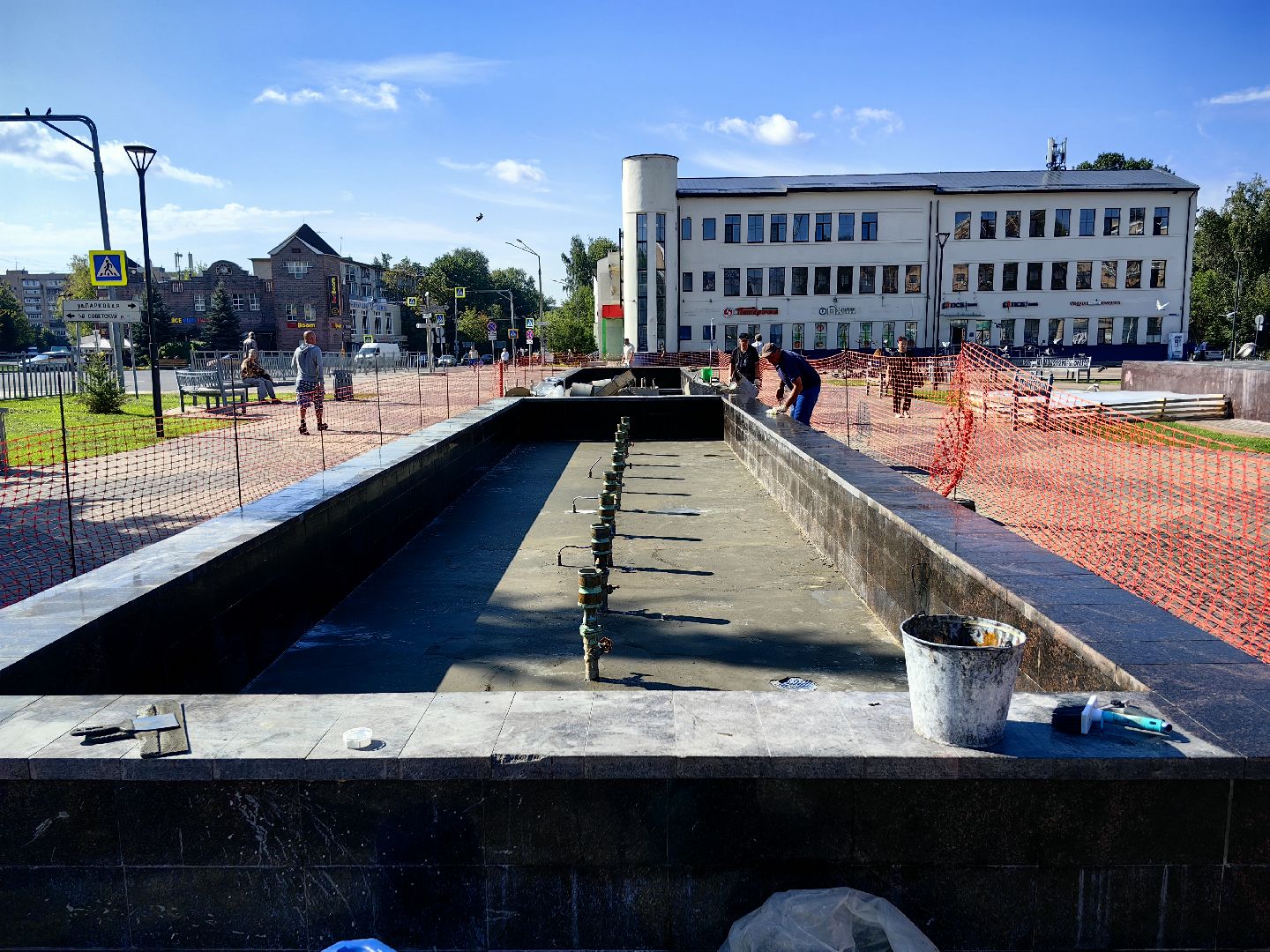 Фонтан, ремонт, День города, светильник