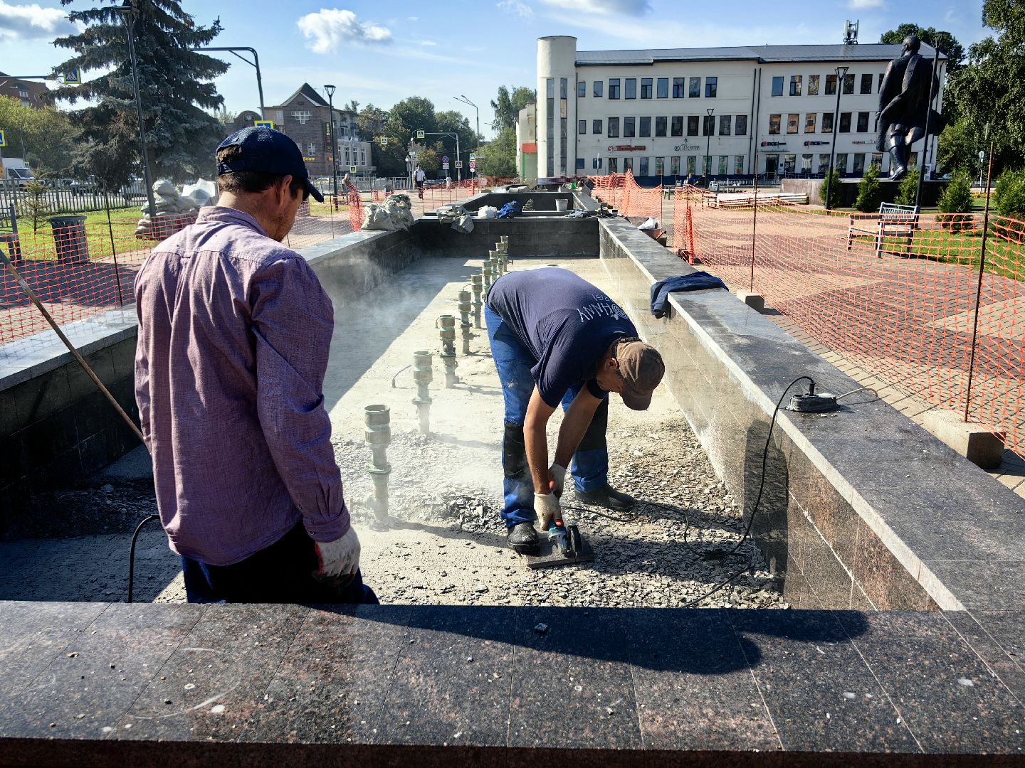 Фонтан, ремонт, День города, светильник