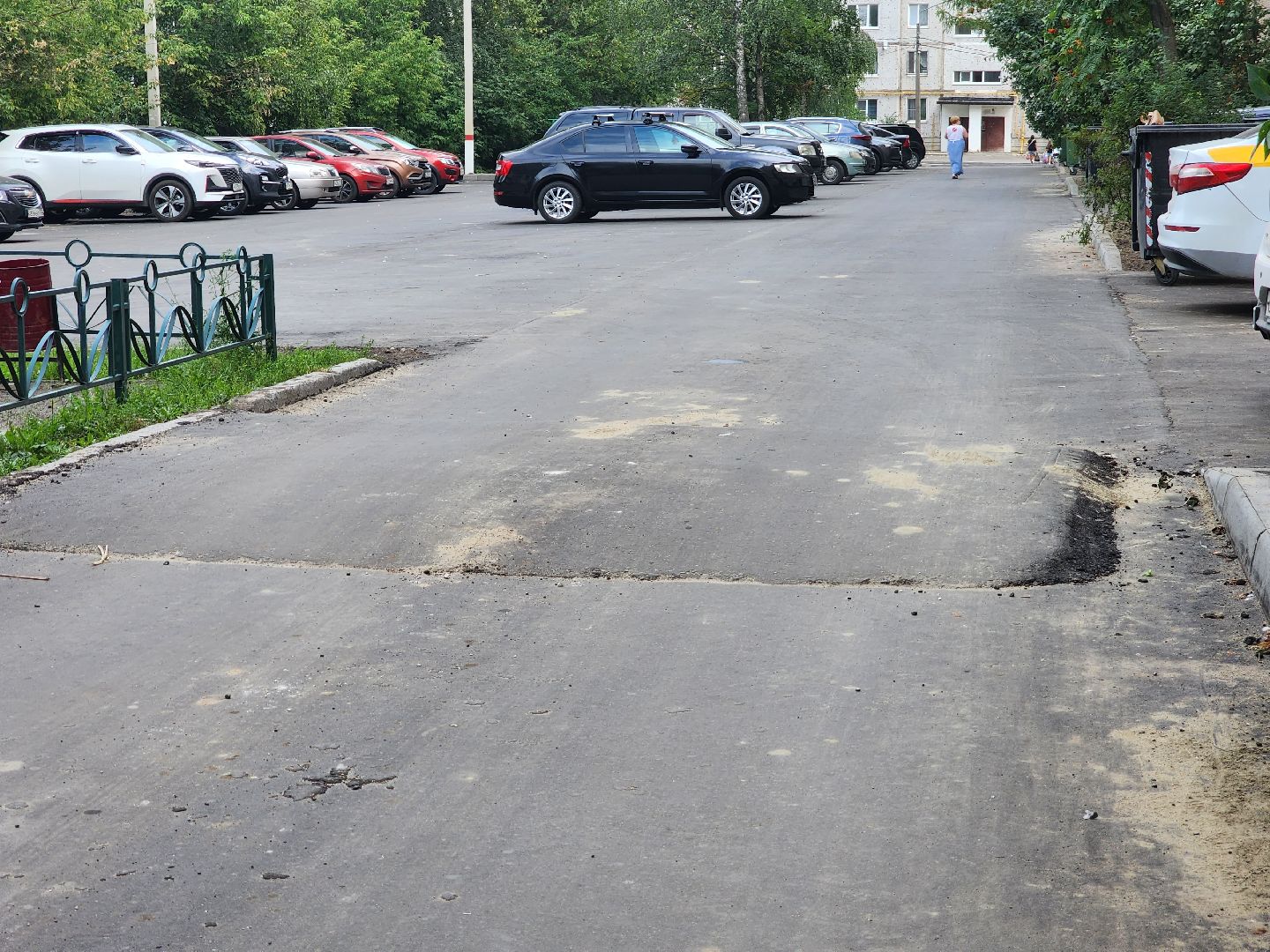 Павловский Посад, городской округ Павловский Посад, люди, благоустройство, двор асфальт, жители