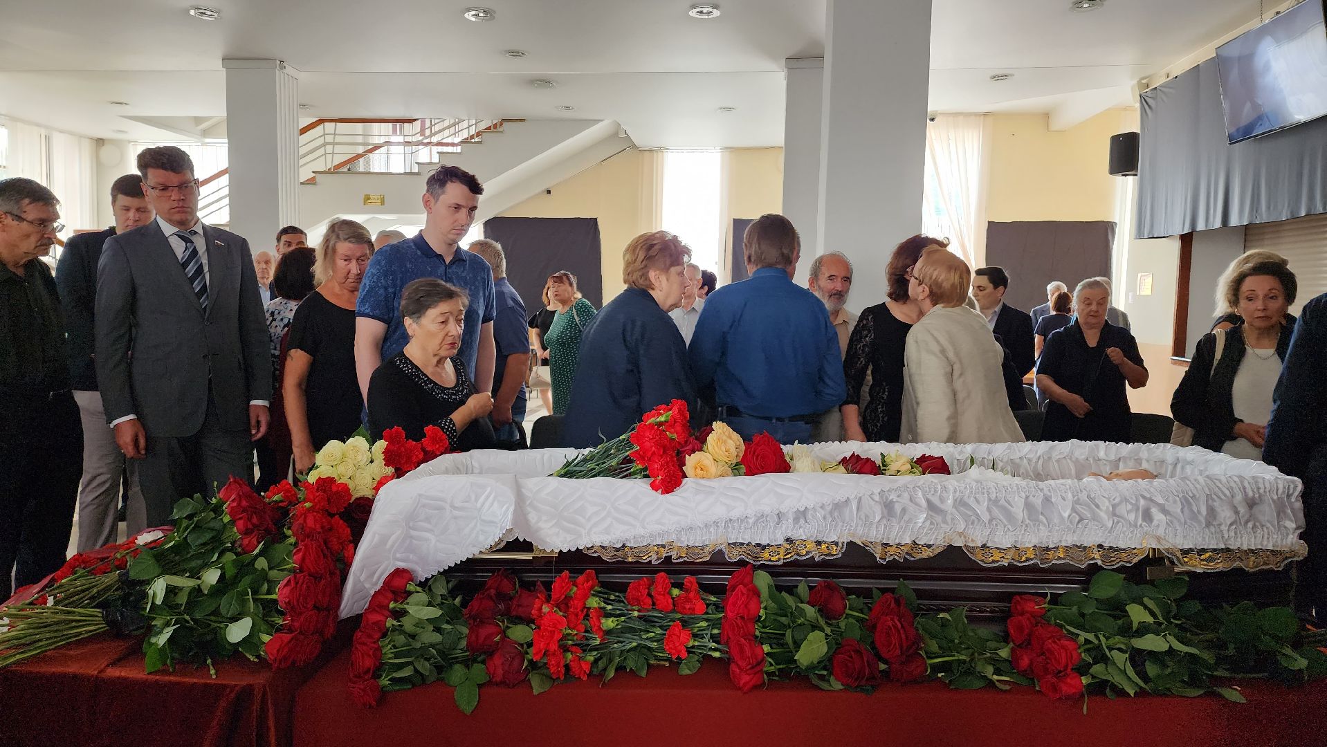 прощание, наталия королёва, похороны,