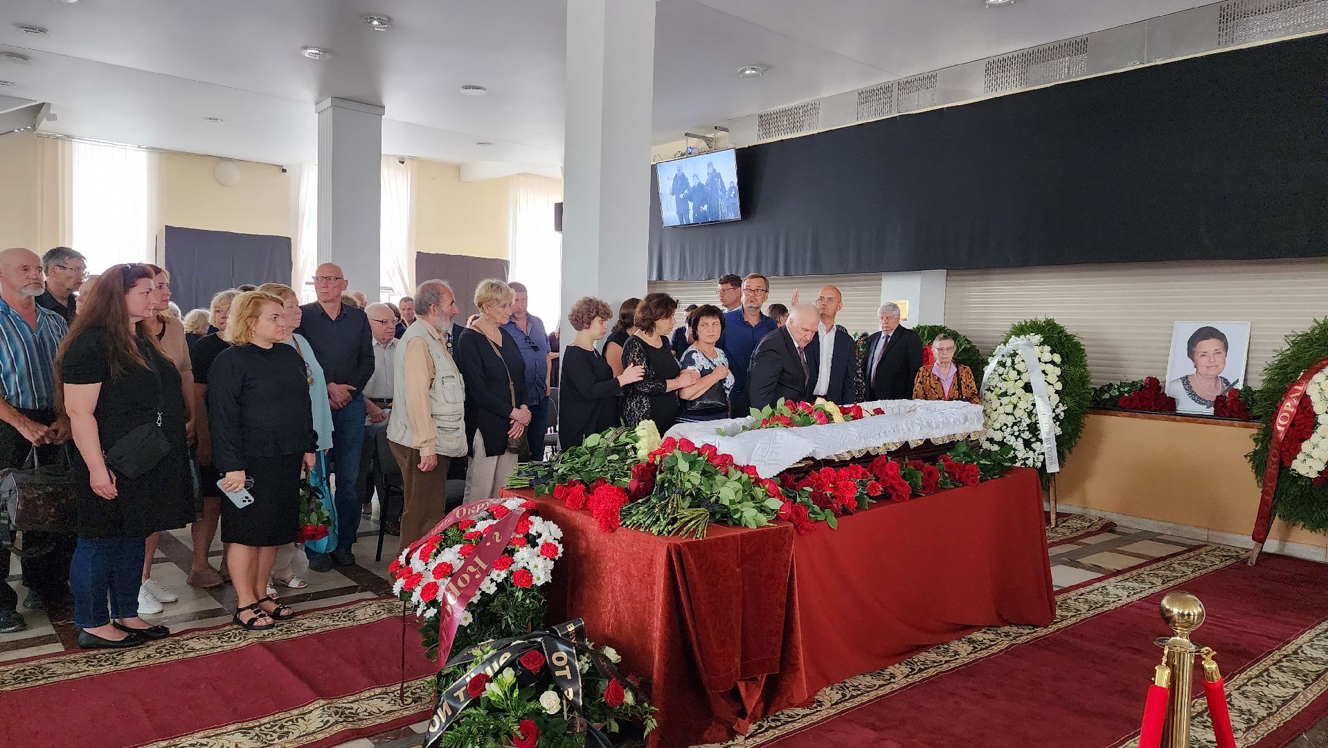 прощание, наталия королёва, похороны,