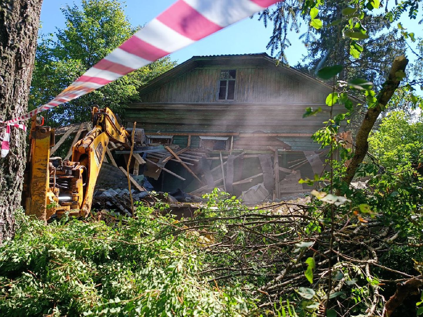 Можайск, Можайский городской округ, Подмосковье, аварийный объект, здание, снос, работы, благоустройство
