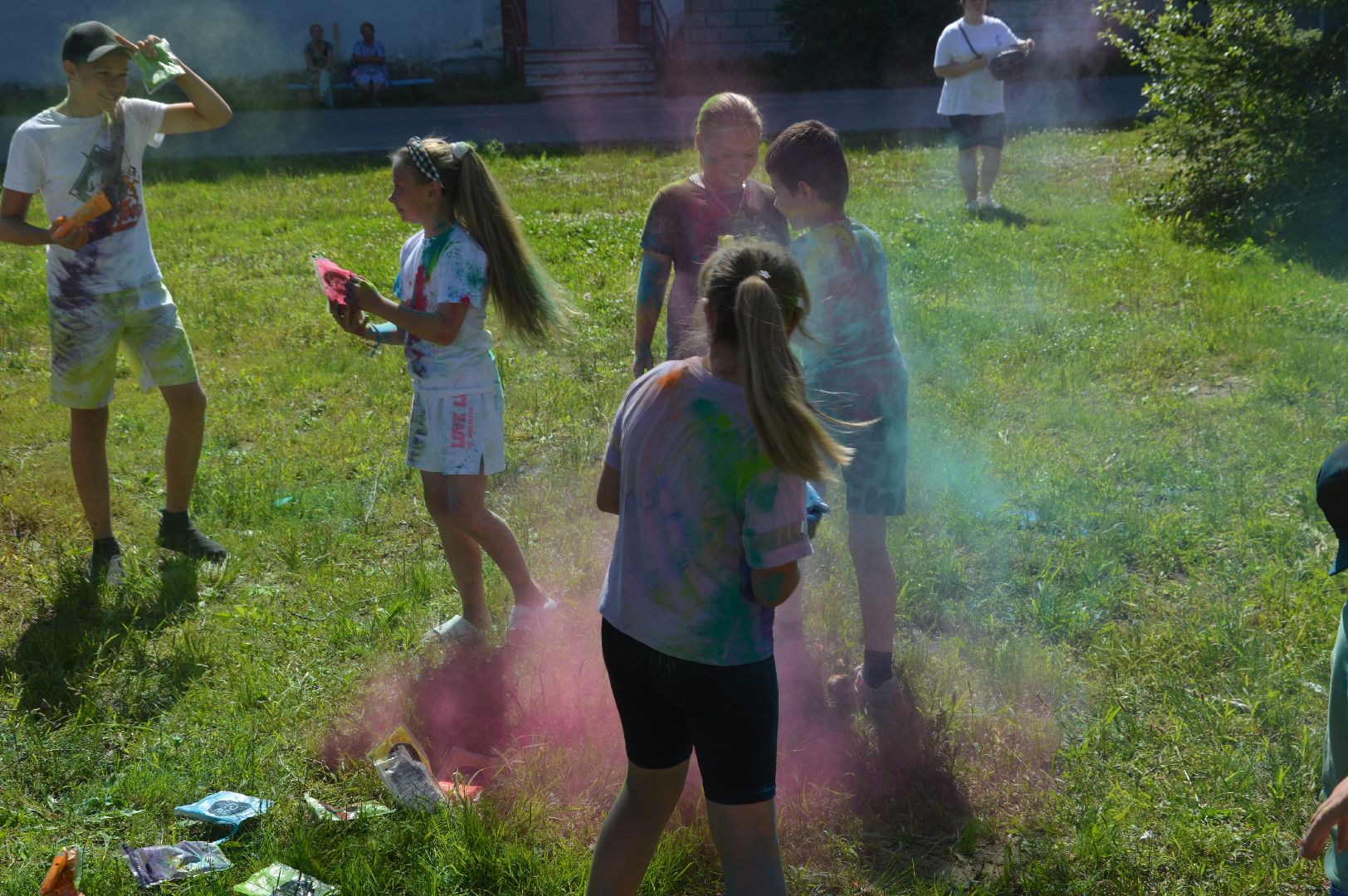 Шатура, Керва, краски Холи, Холи Индия, праздник двора