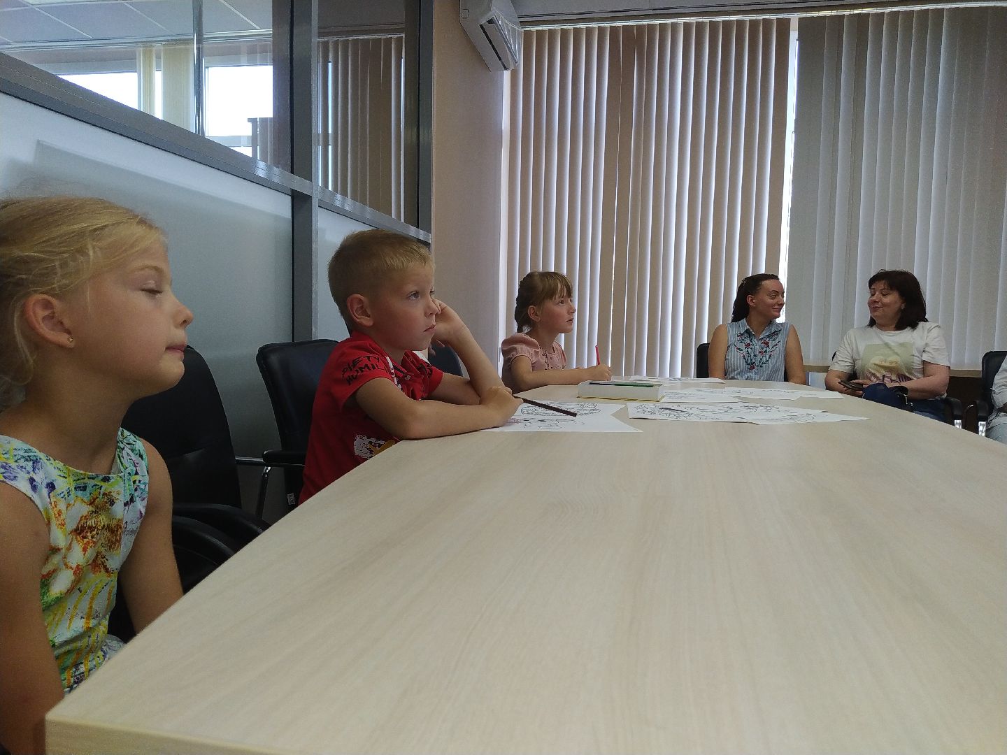 коломна, общество