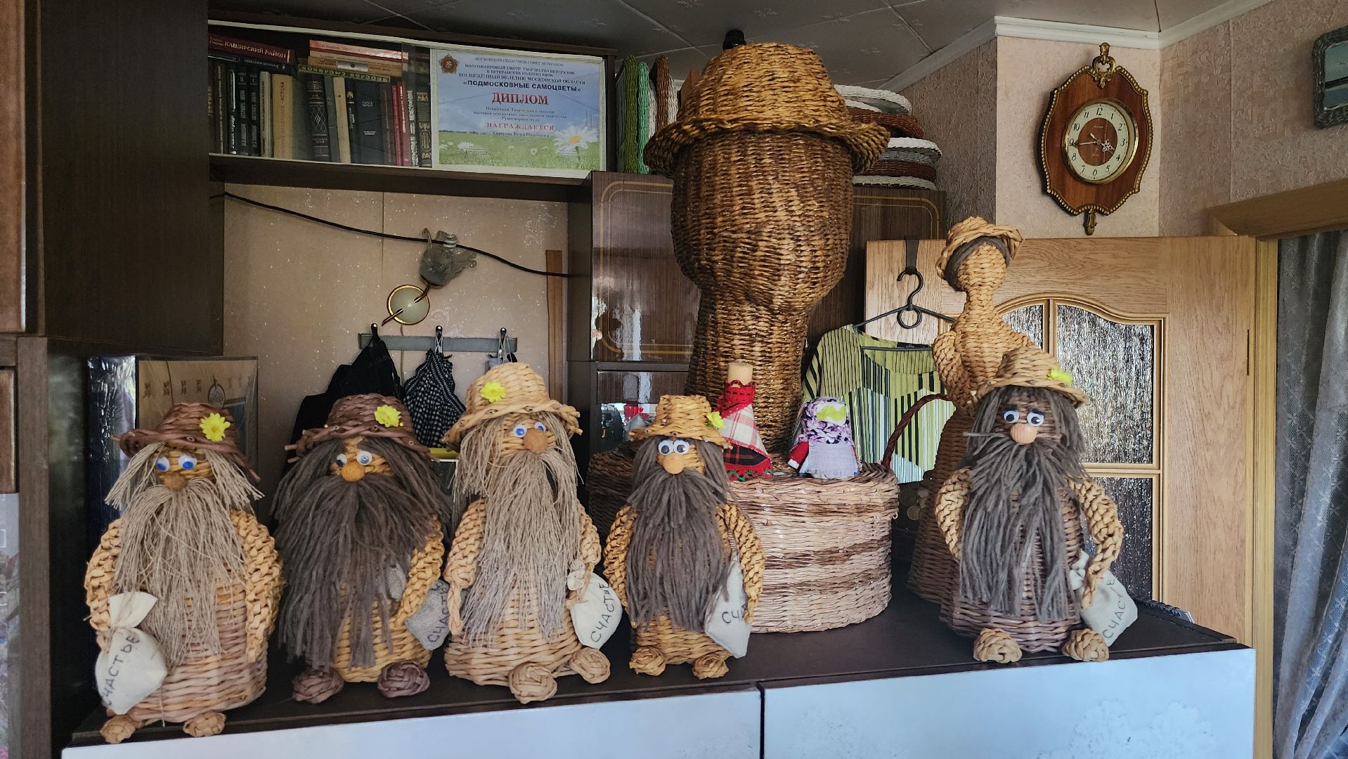 Кашира, куклы, объемные картины, творчество, бумажная лоза