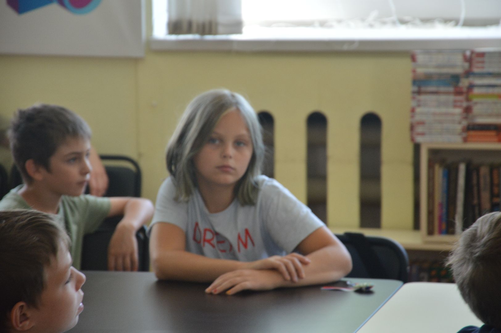 Шатура, библиотека, флаг России, День Флага России