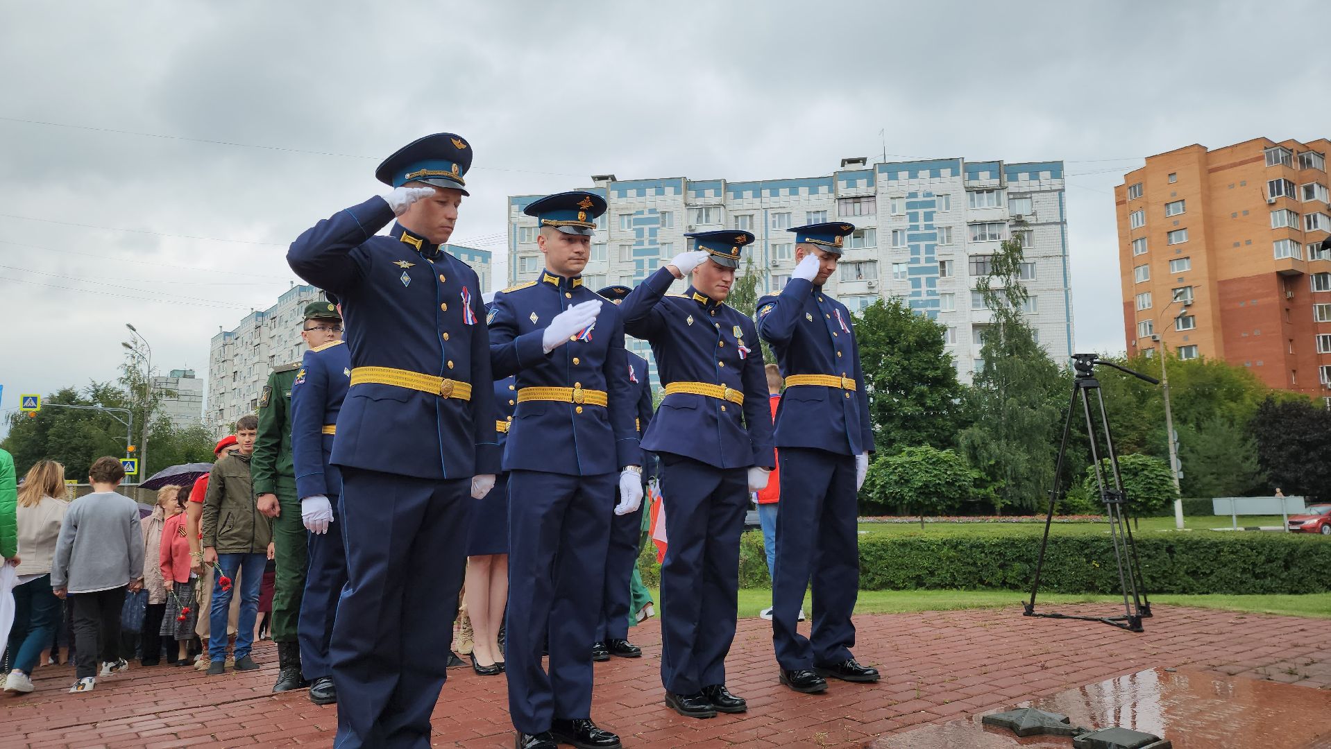 День ВВС, Мытищи, возложение цветов, памятник лётчикам мытищинского аэроклуба, Нина Распопова