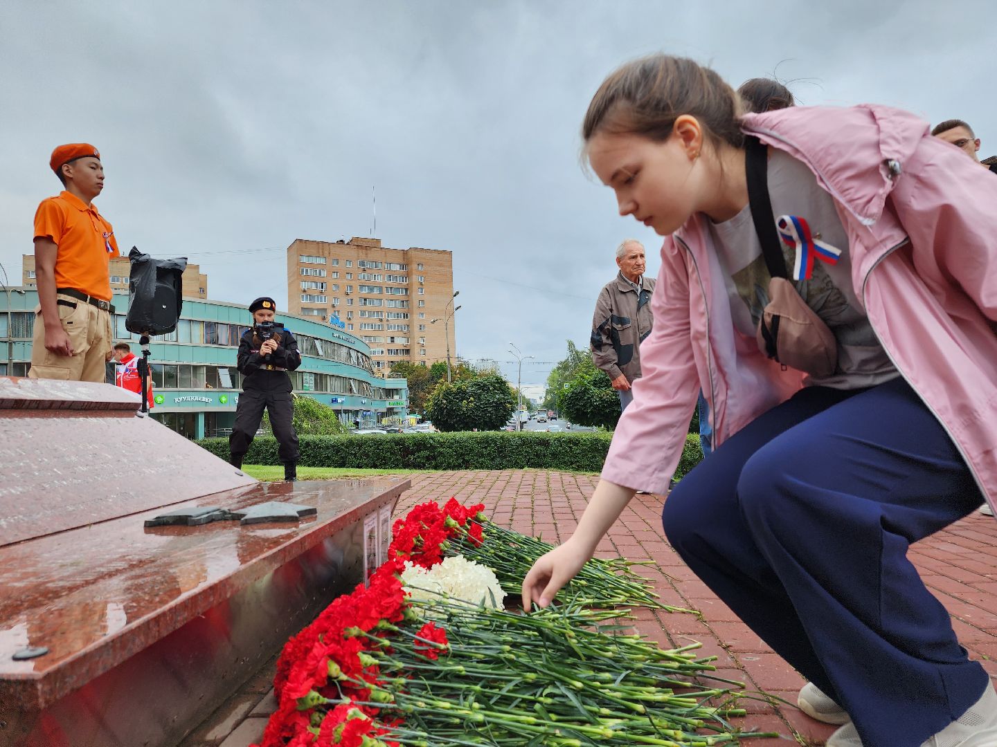 День ВВС, Мытищи, возложение цветов, памятник лётчикам мытищинского аэроклуба, Нина Распопова