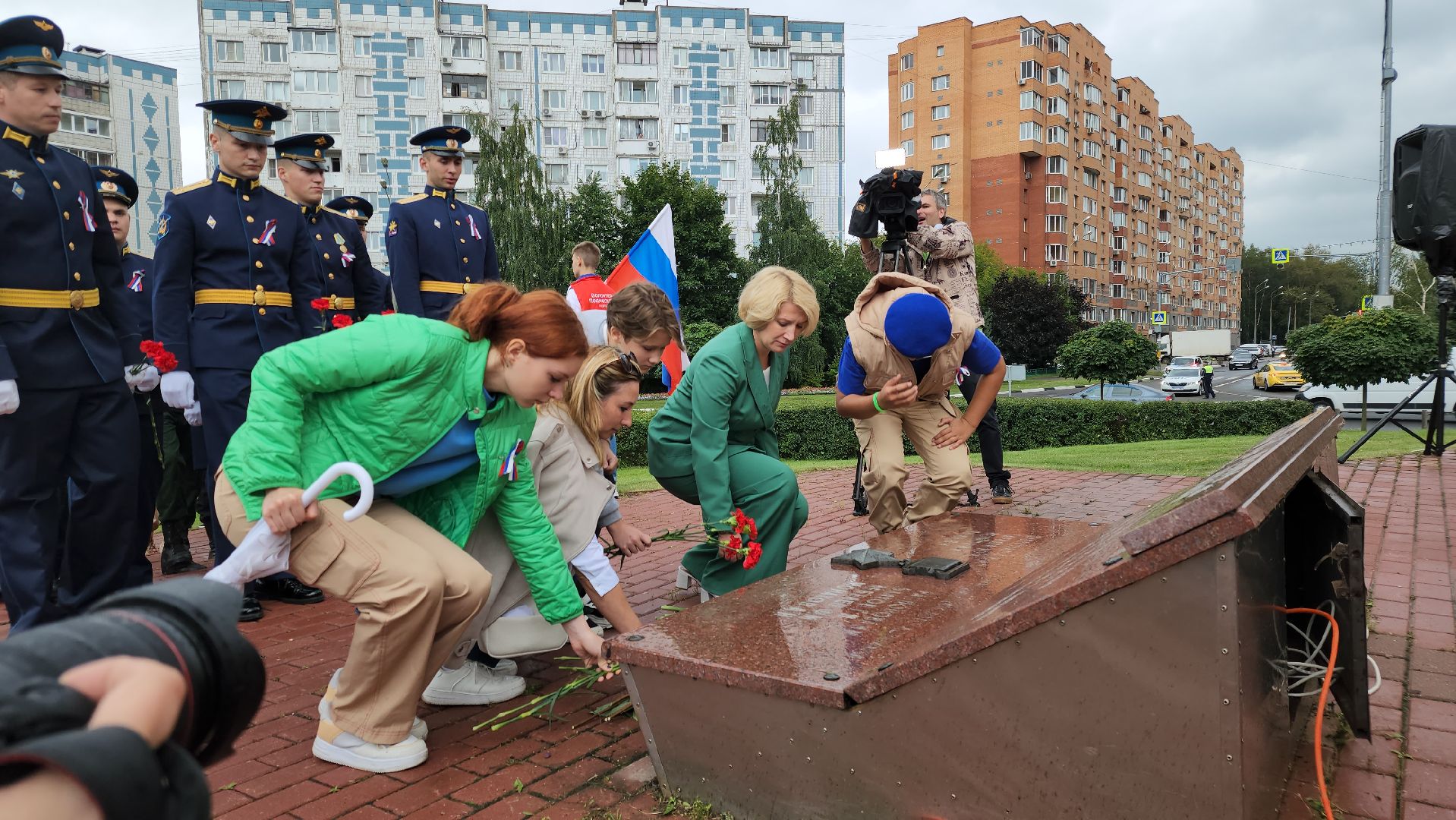 День ВВС, Мытищи, возложение цветов, памятник лётчикам мытищинского аэроклуба, Нина Распопова