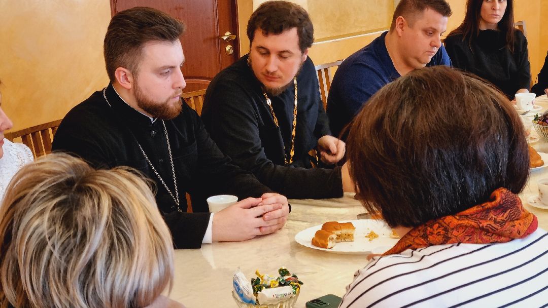 Подмосковье, Пушкинский, храм, волонтеры,